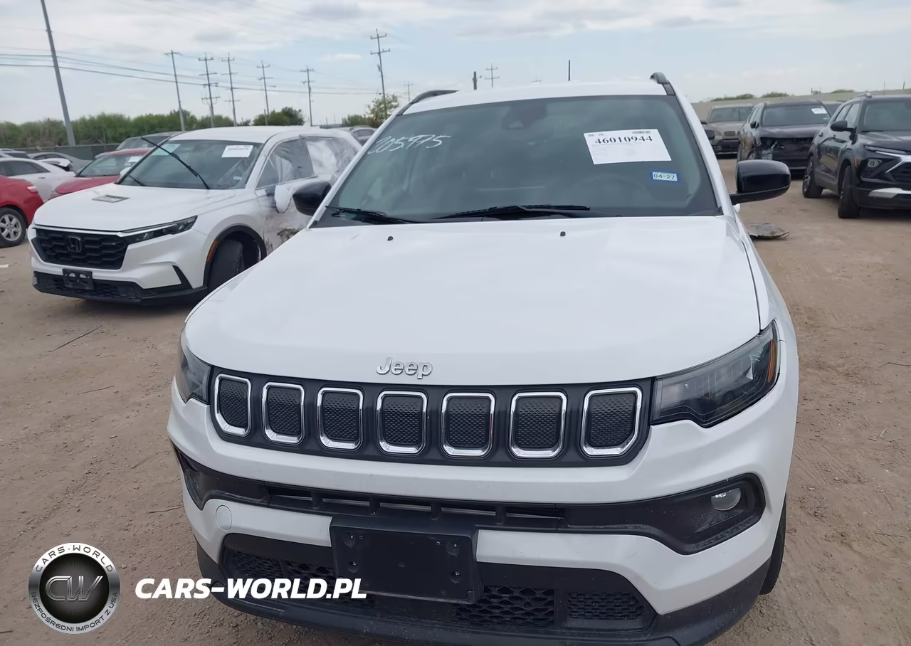 2022 Jeep Compass Latitude 4X4 VIN:3C4NJDBB1NT205975 - 11