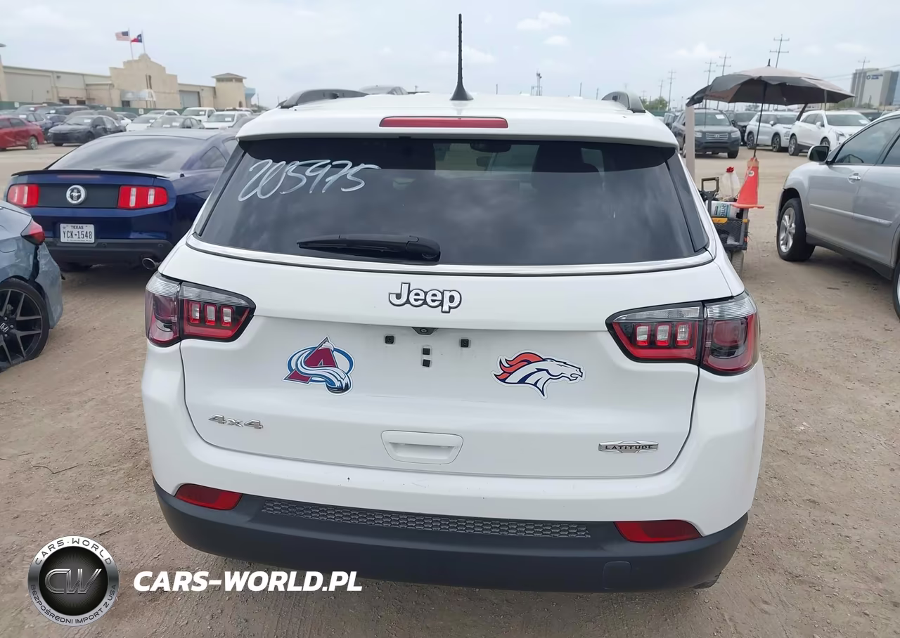 2022 Jeep Compass Latitude 4X4 VIN:3C4NJDBB1NT205975 - 15