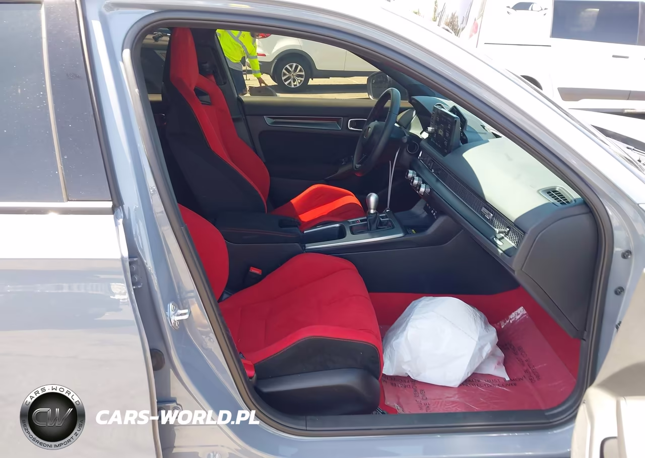 2026 Honda Civic Type R VIN:JHMFL5G42TX000034 - 5