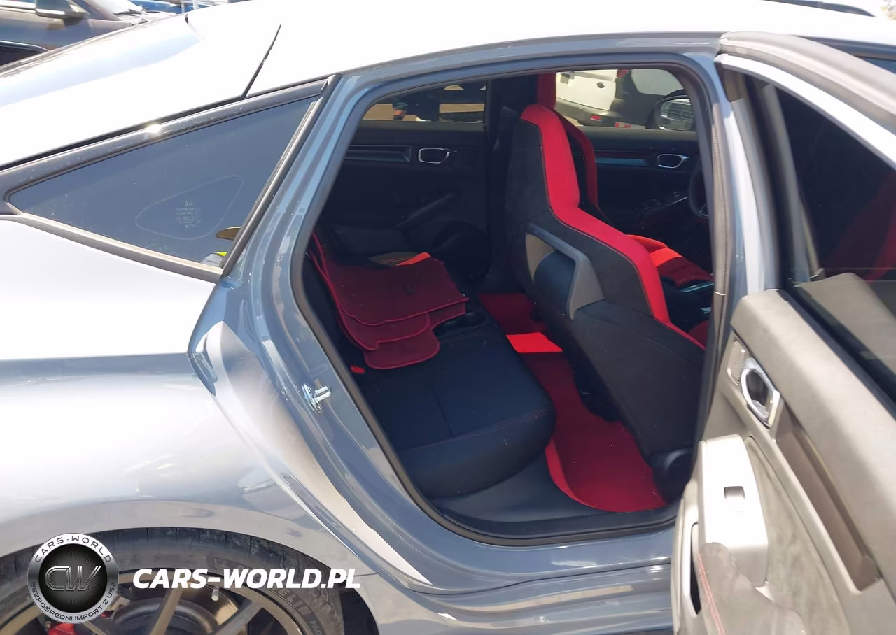 2026 Honda Civic Type R VIN:JHMFL5G42TX000034 - 8