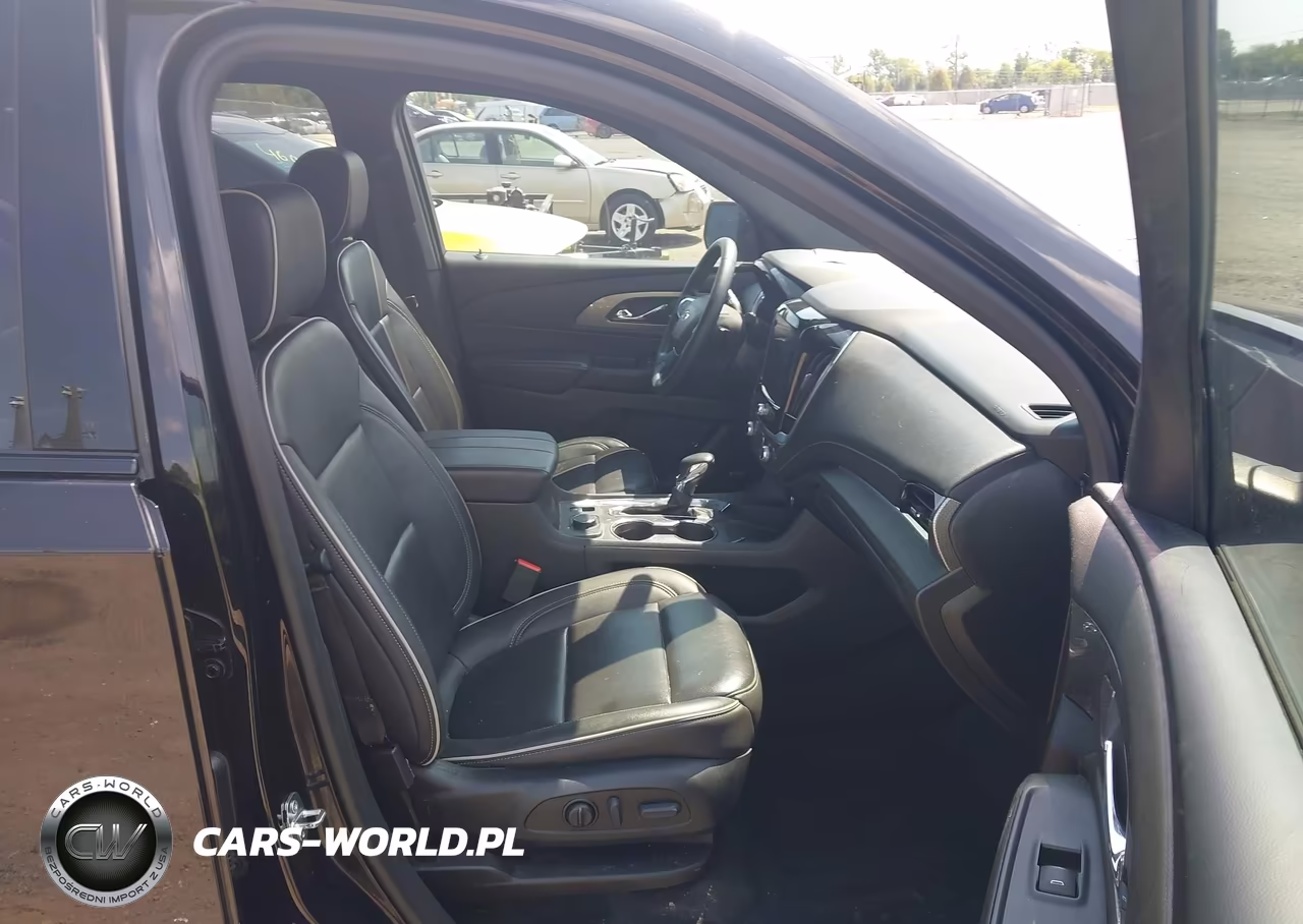 2023 Chevrolet Traverse Fwd Premier VIN:1GNERKKW1PJ167729 - 5