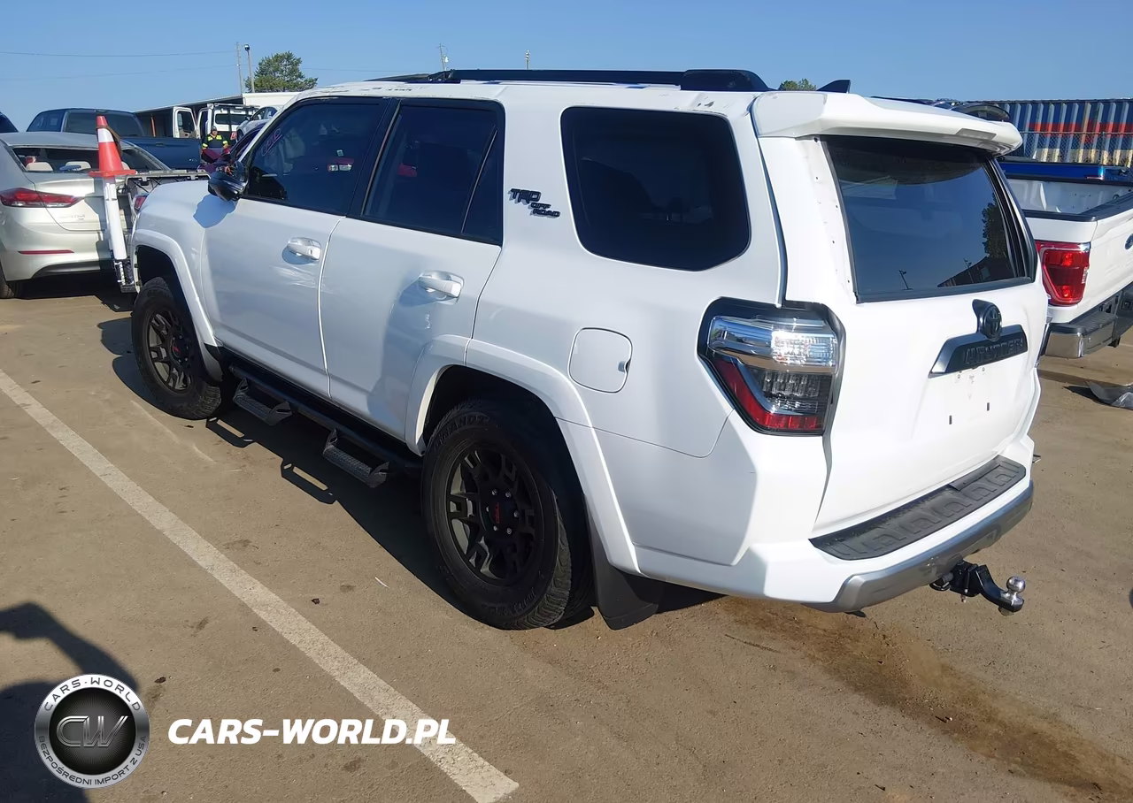 2024 Toyota 4Runner Trd Off Road Premium VIN:JTERU5JR9R6235170 - 3