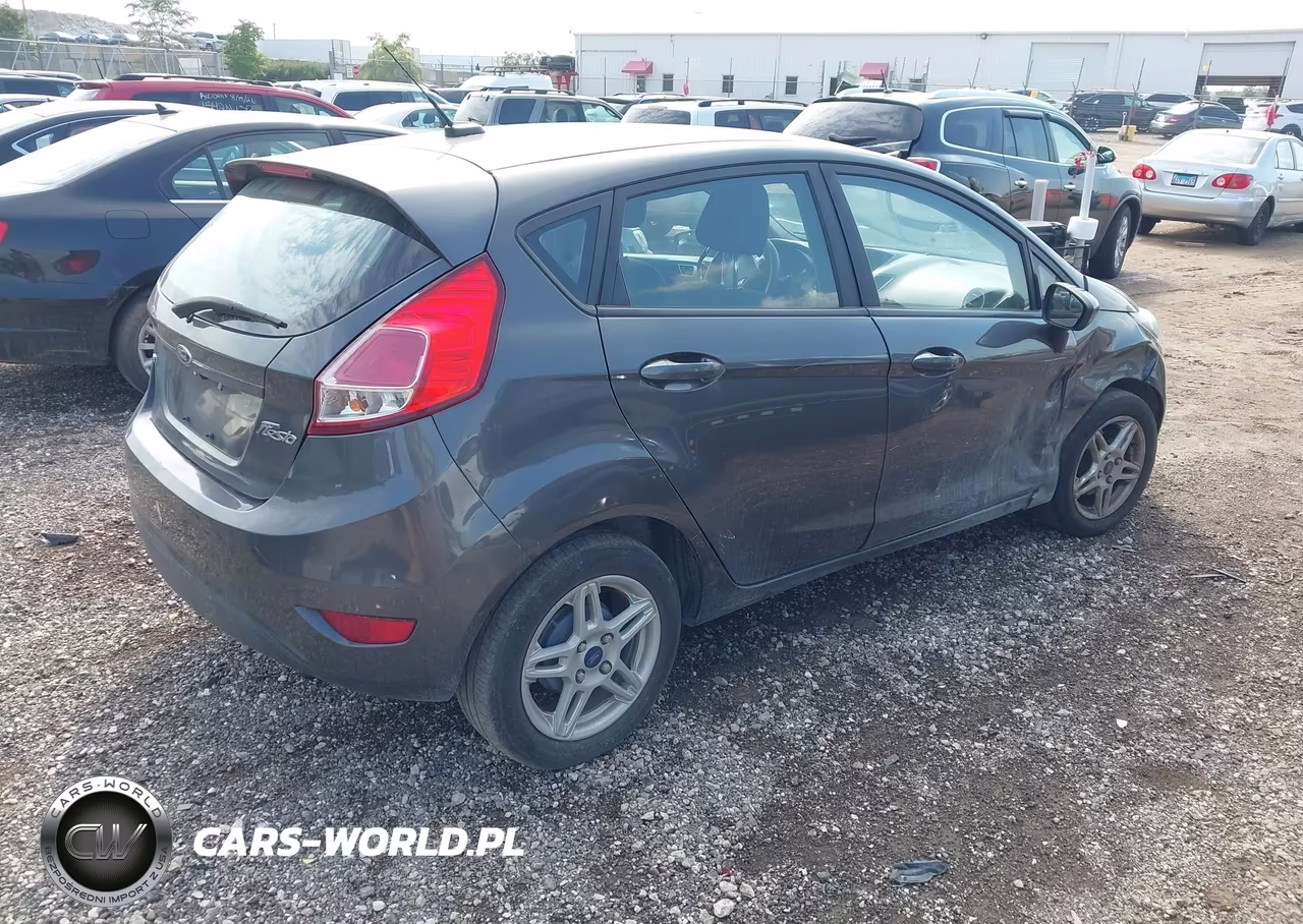 2018 Ford Fiesta Se VIN:3FADP4EJ2JM121977 - 4
