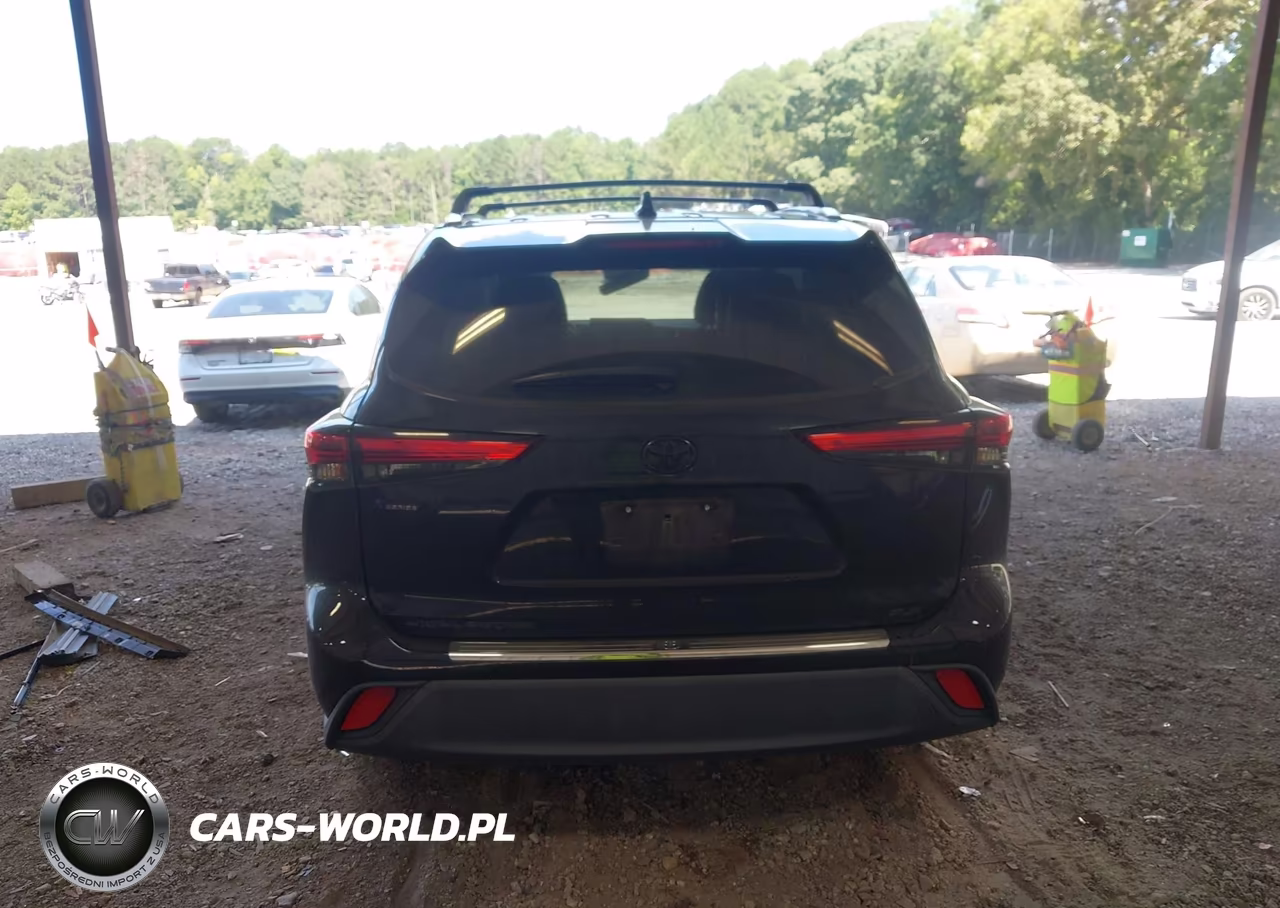 2022 Toyota Highlander Xle VIN:5TDHZRAH5NS125341 - 17