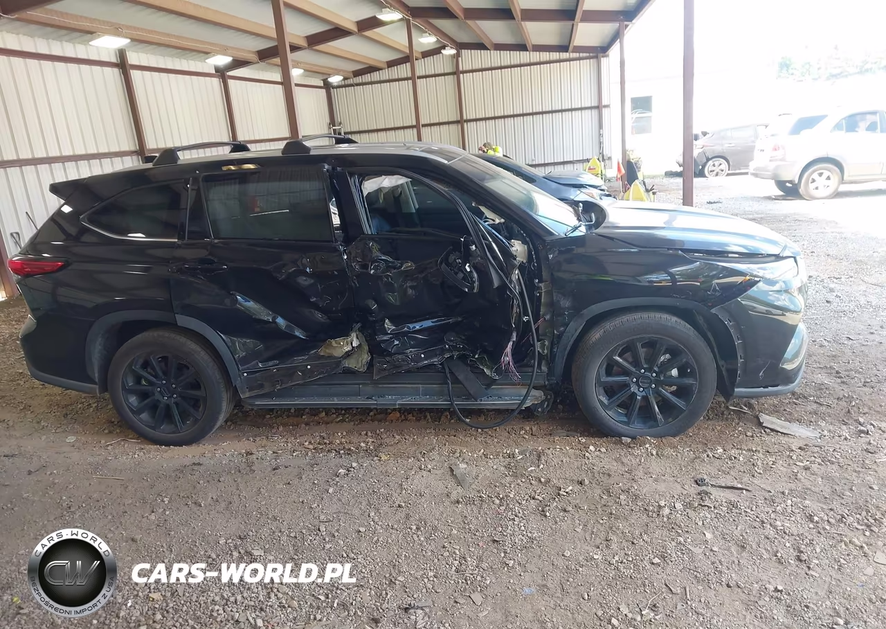 2022 Toyota Highlander Xle VIN:5TDHZRAH5NS125341 - 6