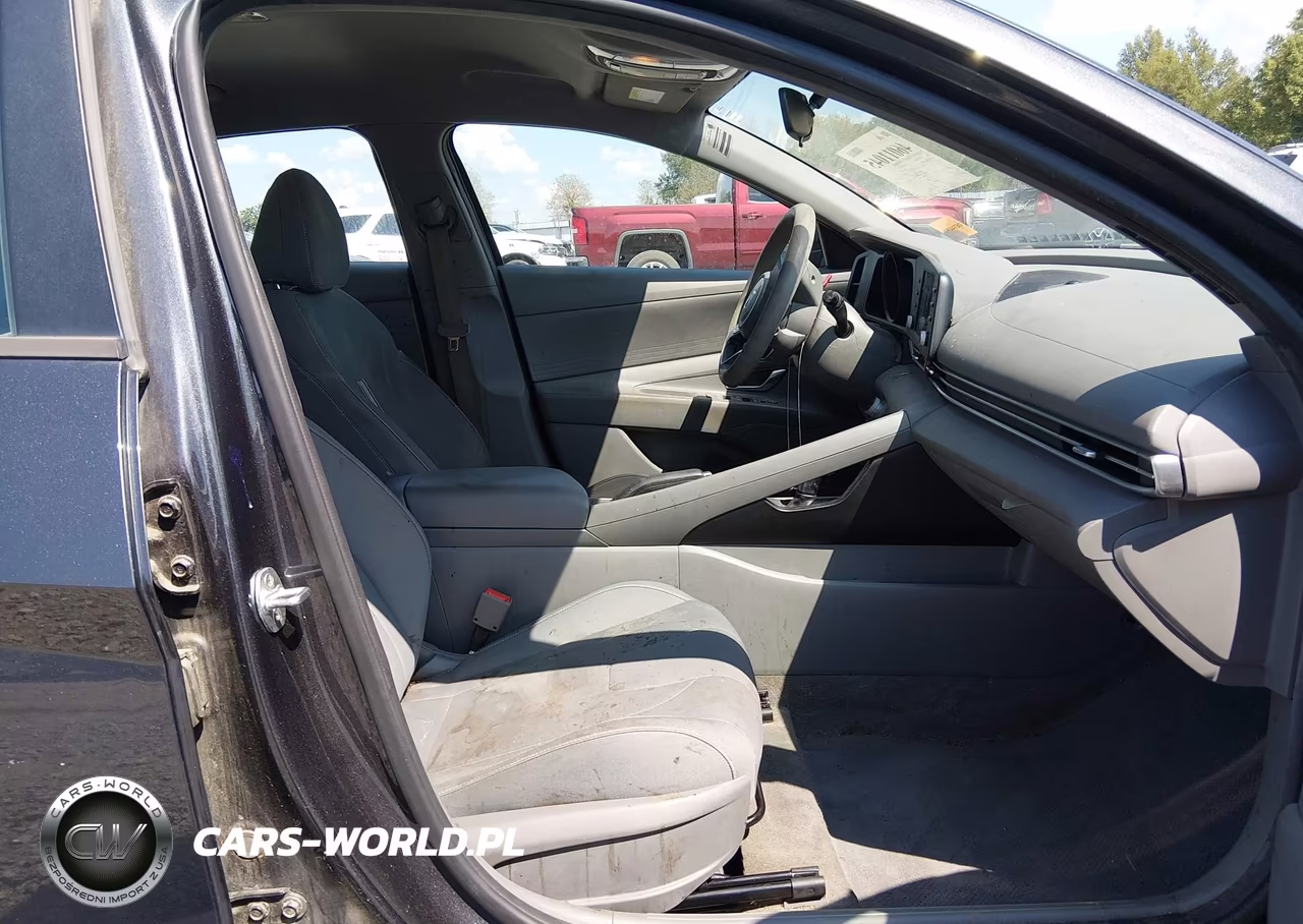 2021 Hyundai Elantra Sel VIN:5NPLM4AG1MH043923 - 5