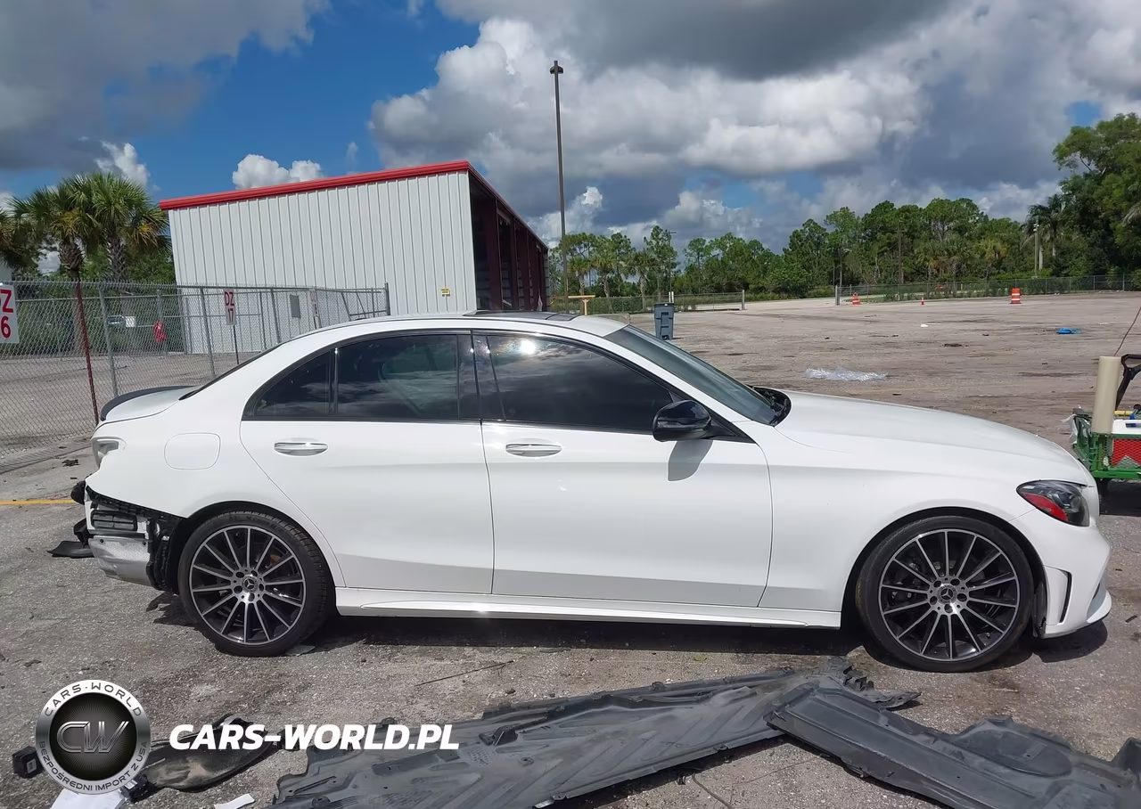 2021 Mercedes-Benz C 300 Sedan VIN:W1KWF8DB5MR645057 - 14