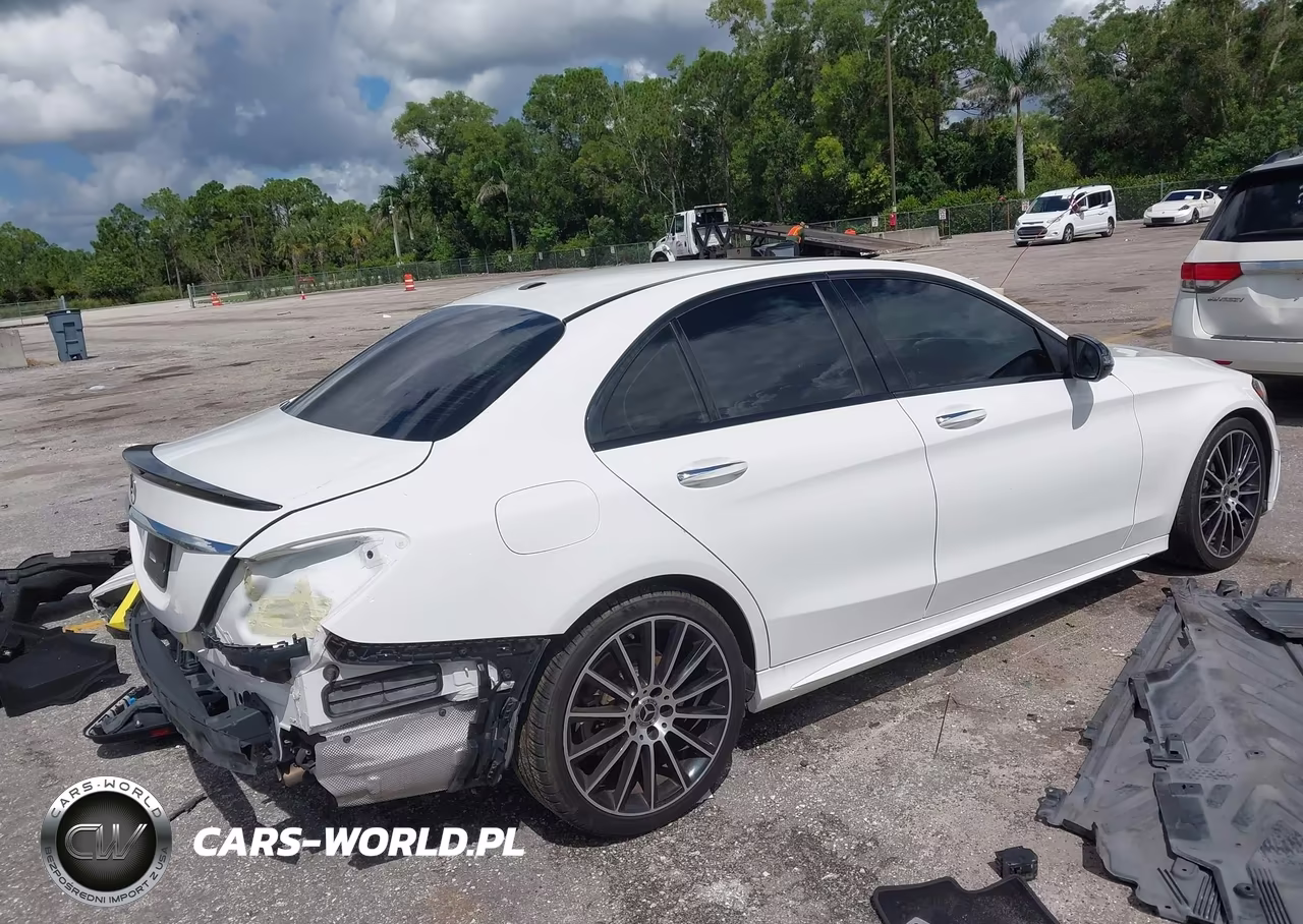 2021 Mercedes-Benz C 300 Sedan VIN:W1KWF8DB5MR645057 - 4