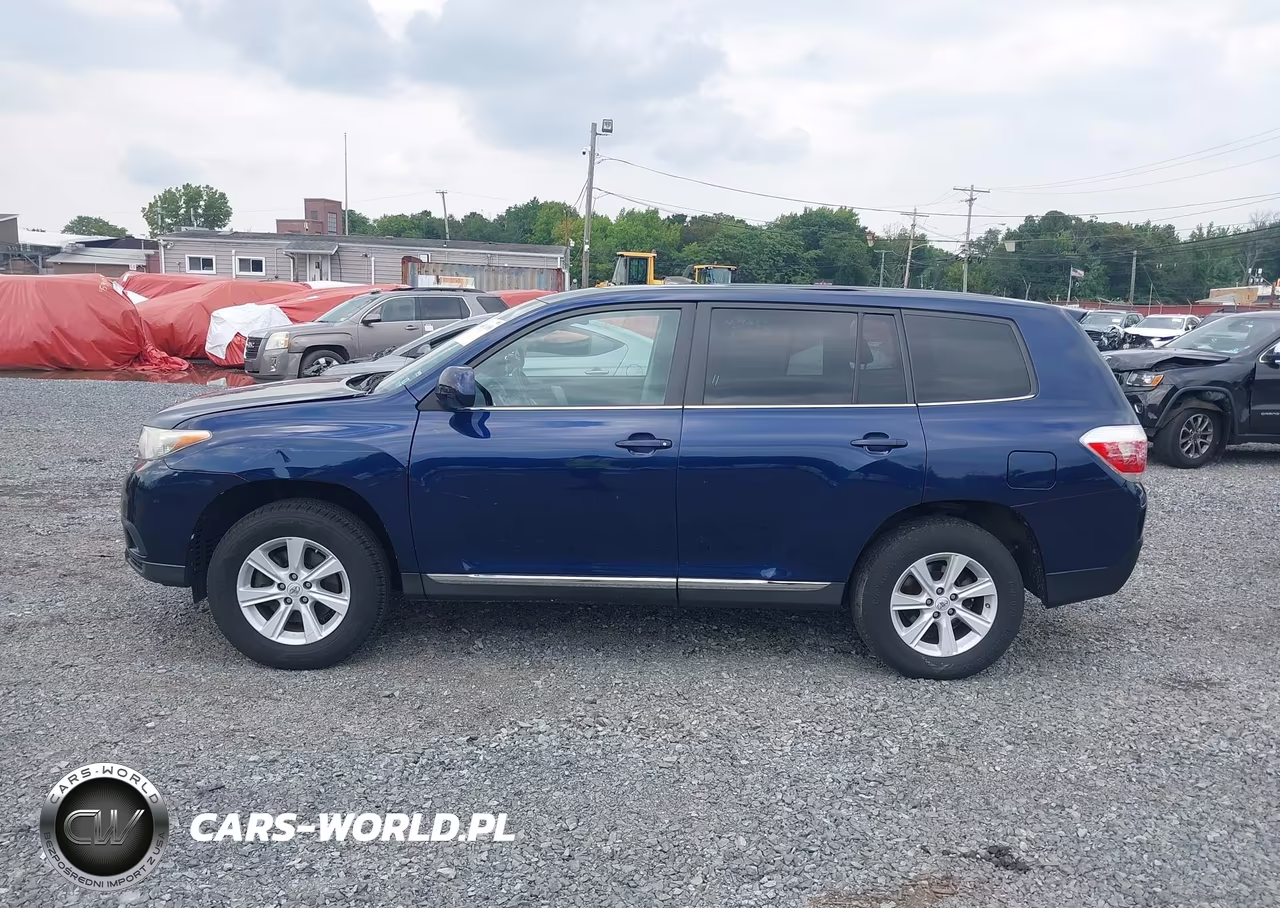 2013 Toyota Highlander Base V6 VIN:5TDBK3EH5DS251621 - 14