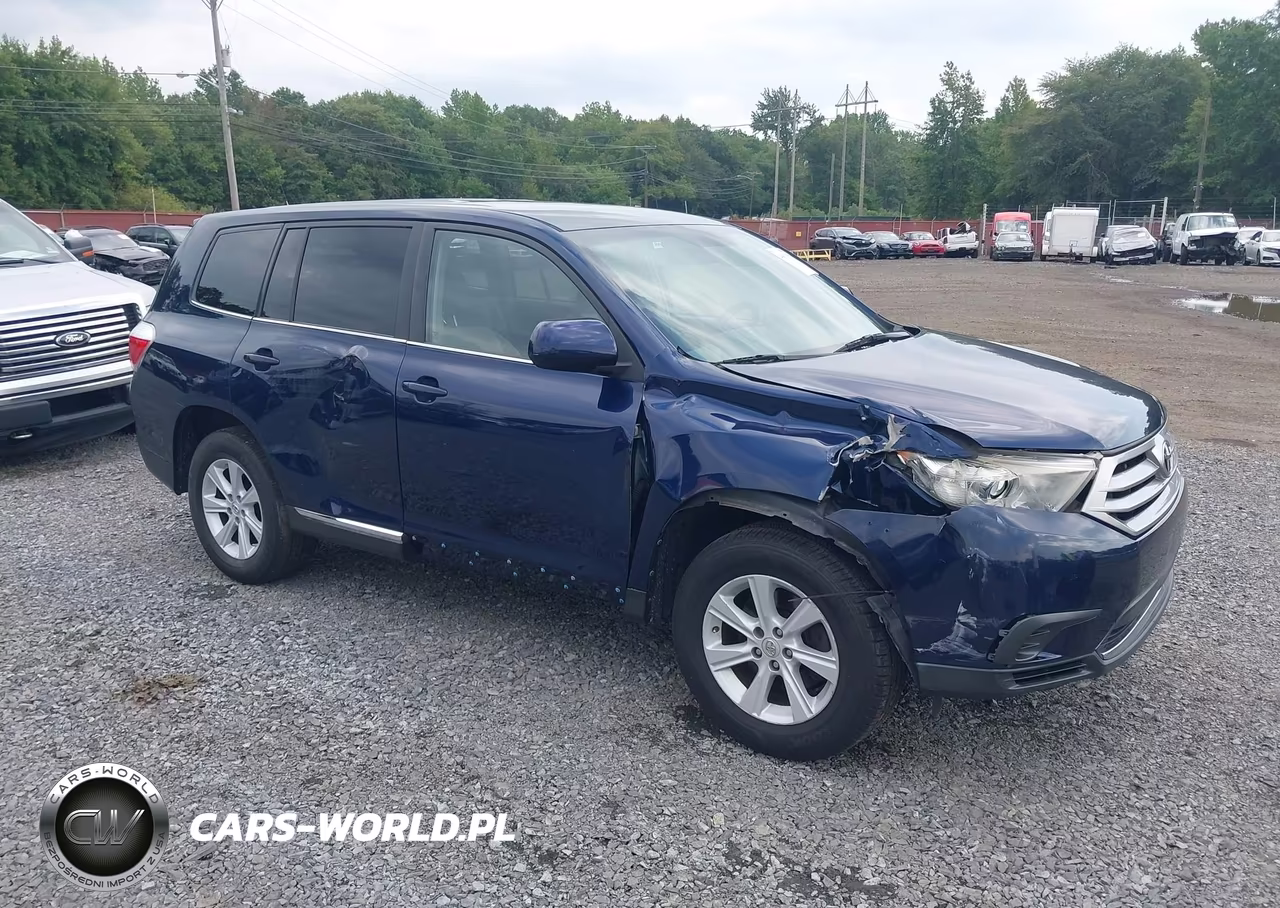 2013 Toyota Highlander Base V6 VIN:5TDBK3EH5DS251621 - 17