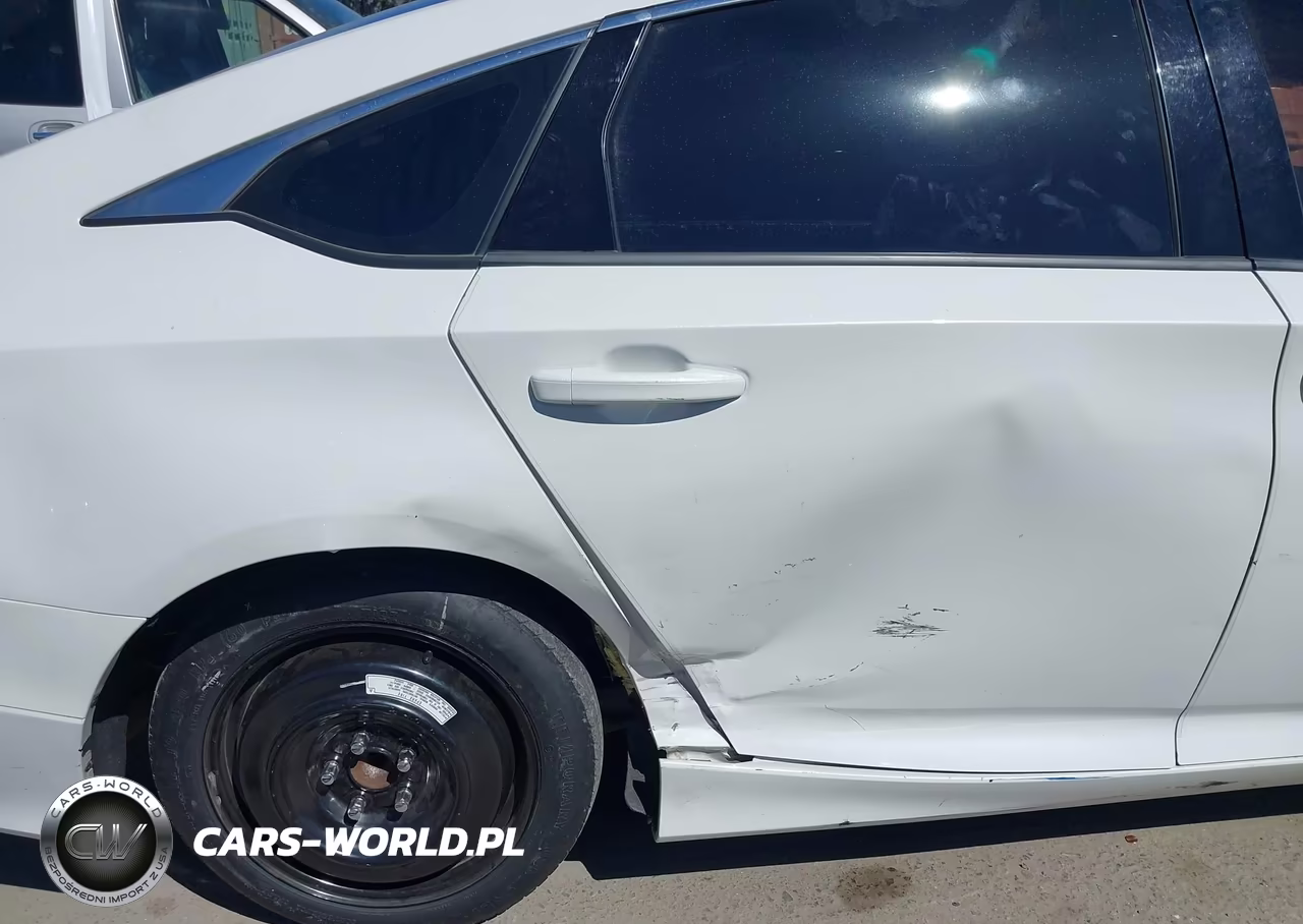 2018 Honda Accord Sport 2.0T VIN:1HGCV2F33JA030506 - 6