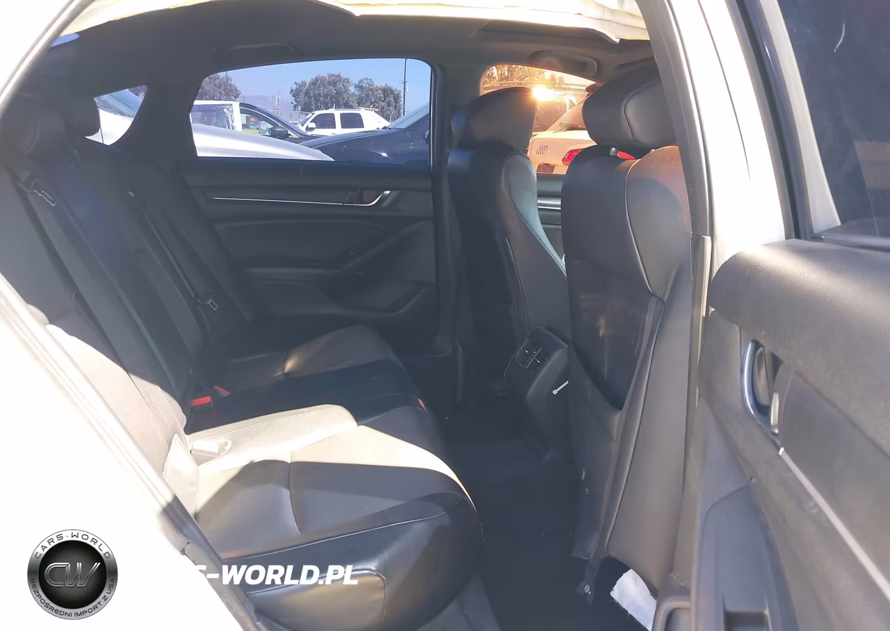 2018 Honda Accord Sport 2.0T VIN:1HGCV2F33JA030506 - 8