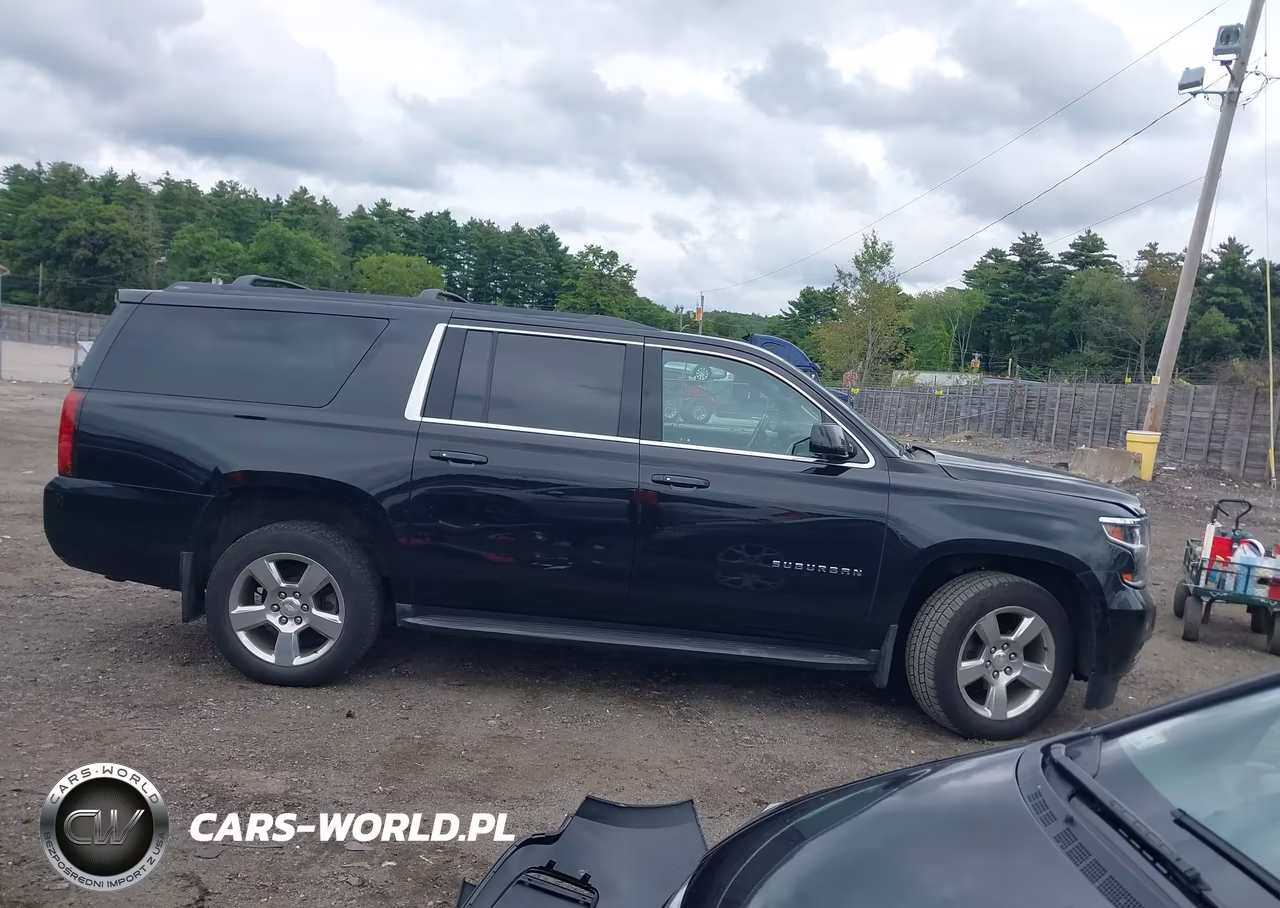 2019 Chevrolet Suburban Lt VIN:1GNSKHKC9KR337457 - 13