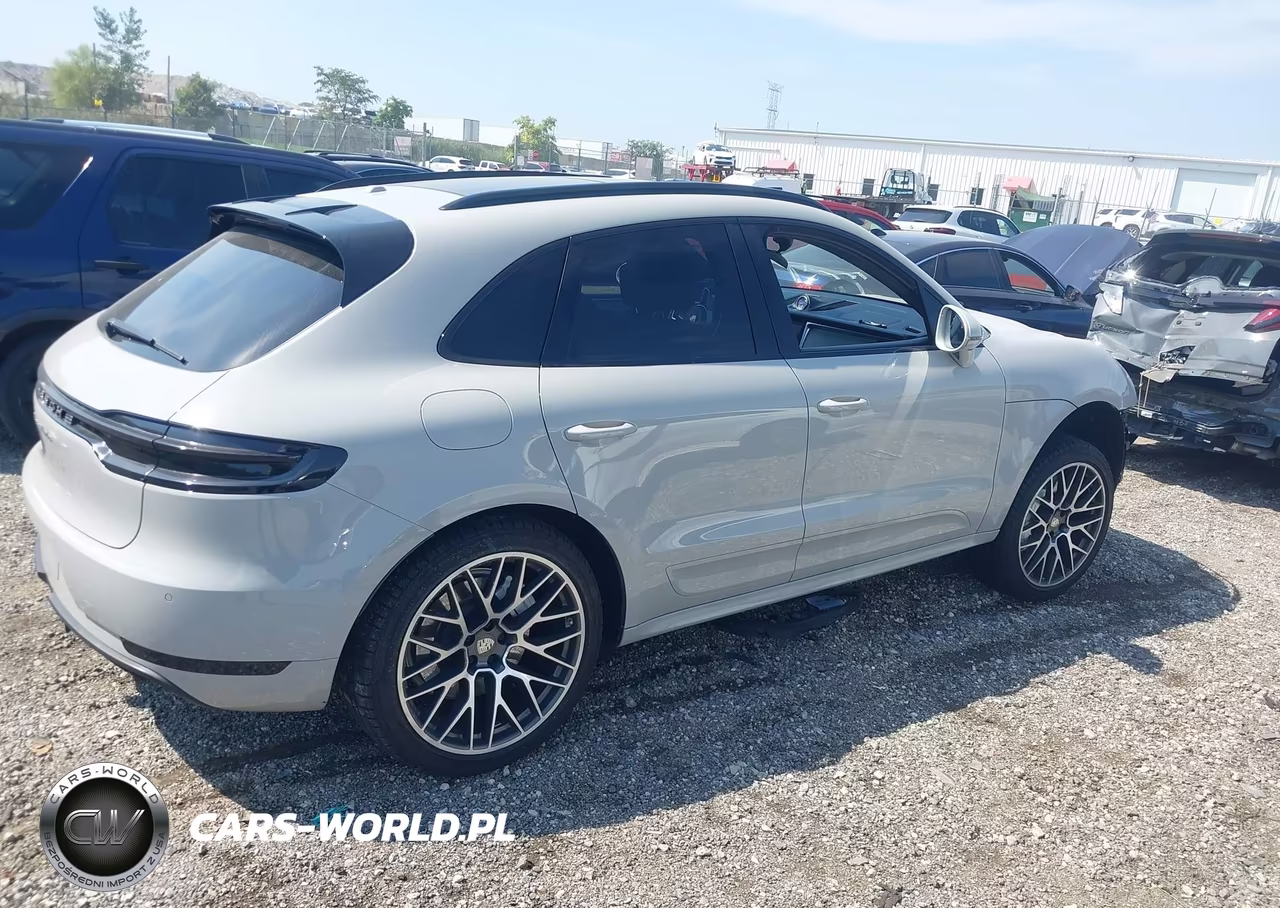 2020 Porsche Macan Turbo VIN:WP1AF2A59LLB60419 - 13