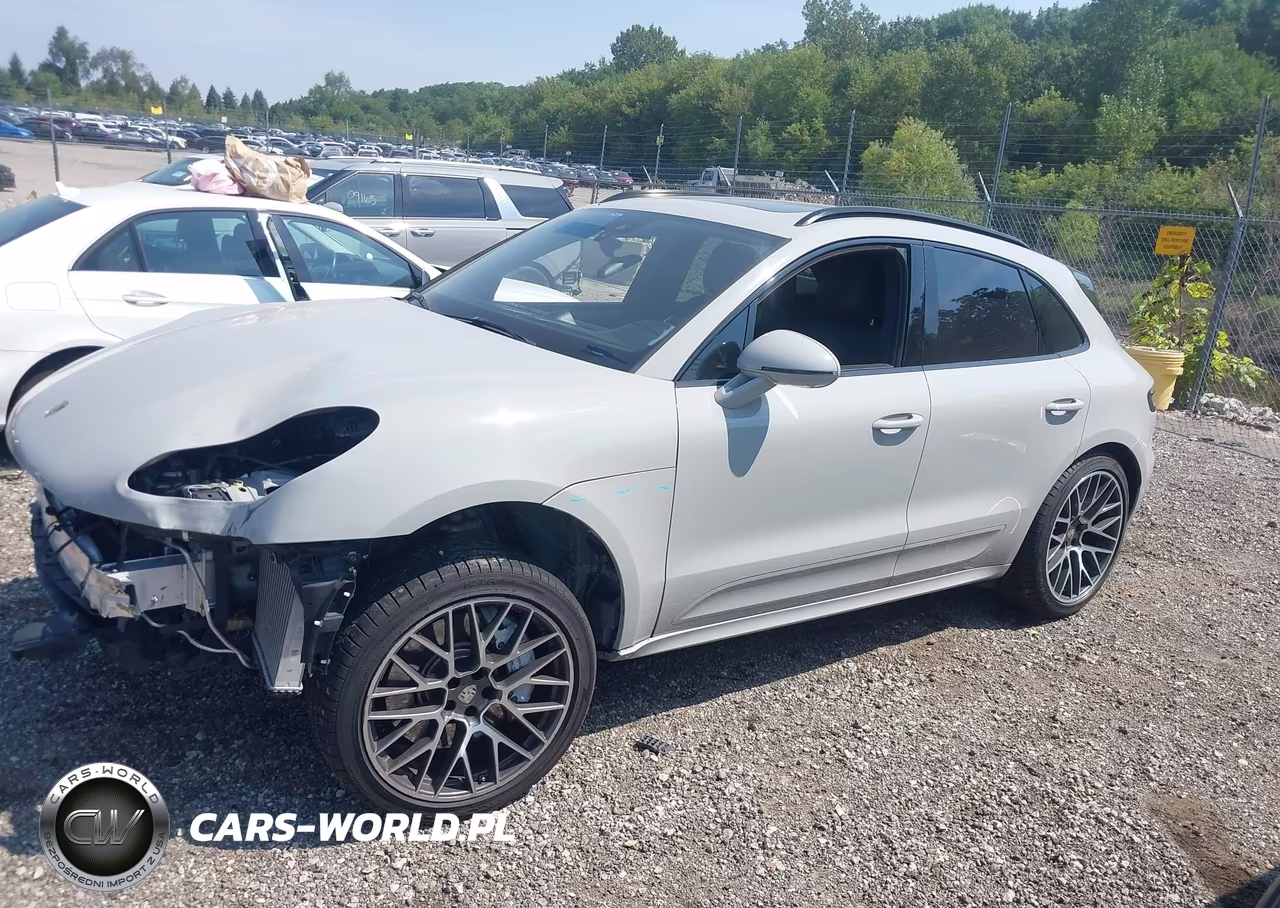 2020 Porsche Macan Turbo VIN:WP1AF2A59LLB60419 - 14