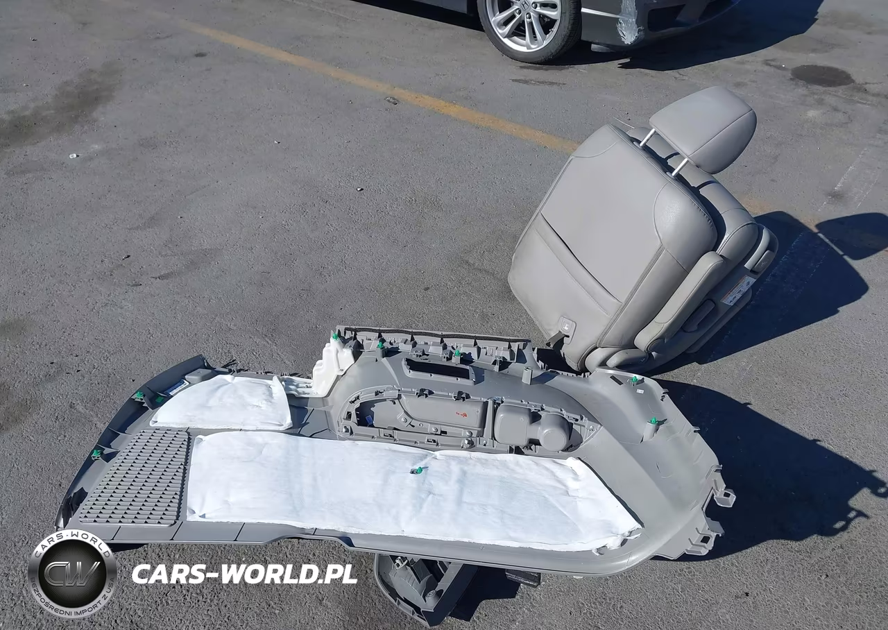 2015 Honda Odyssey Ex-L VIN:5FNRL5H68FB005946 - 18