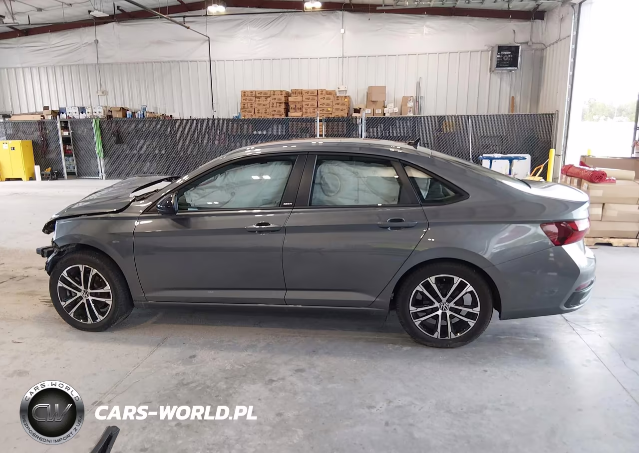 2023 Volkswagen Jetta 1.5T Sport VIN:3VWBM7BU9PM025974 - 15