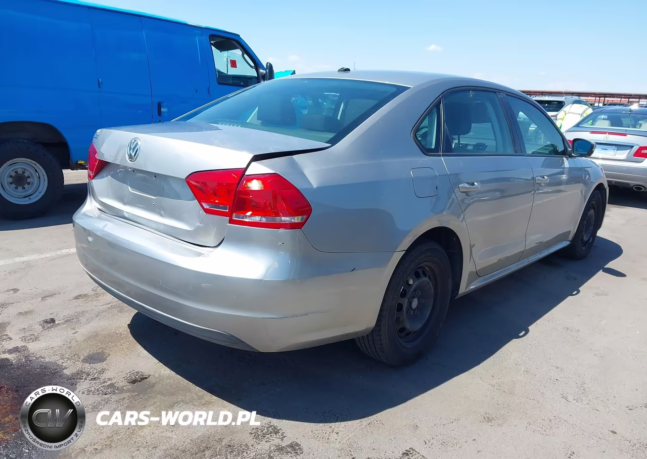 2013 Volkswagen Passat 2.5L S VIN:1VWAP7A3XDC151396 - 4