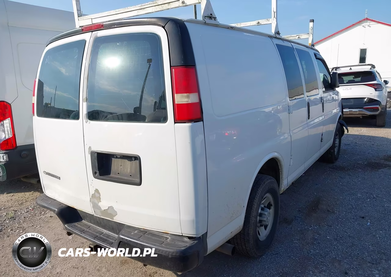 2009 Chevrolet Express 2500 Work Van VIN:1GCGG25C191110331 - 4