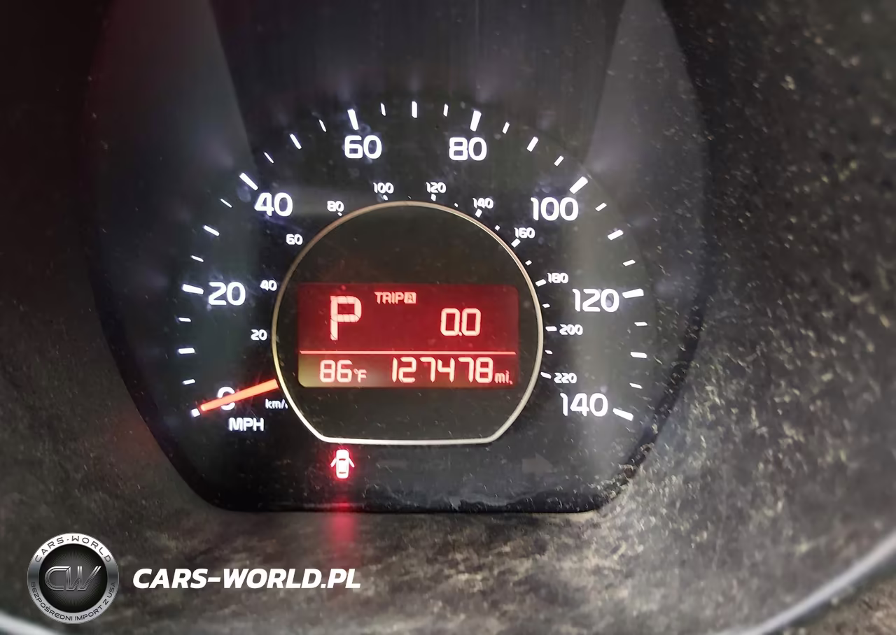 2015 Kia Soul + VIN:KNDJP3A58F7118115 - 7