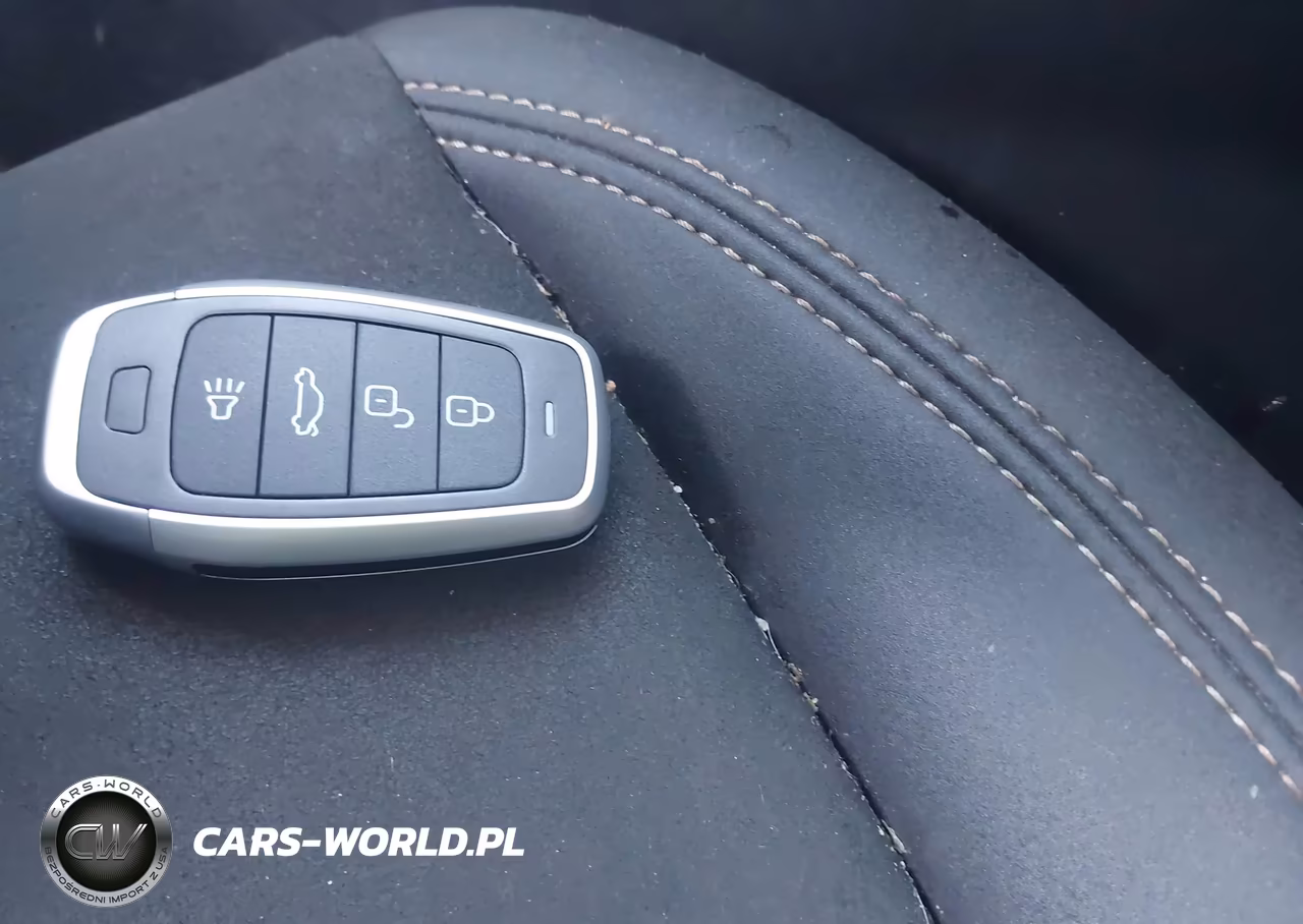 2019 Land Rover Range Rover Velar P250 VIN:SALYA2EX3KA201060 - 11