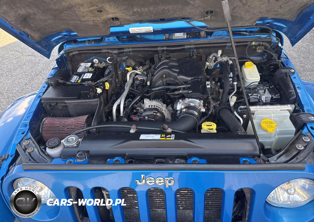 2015 Jeep Wrangler Unlimited Sahara VIN:1C4BJWEG5FL591285 - 10