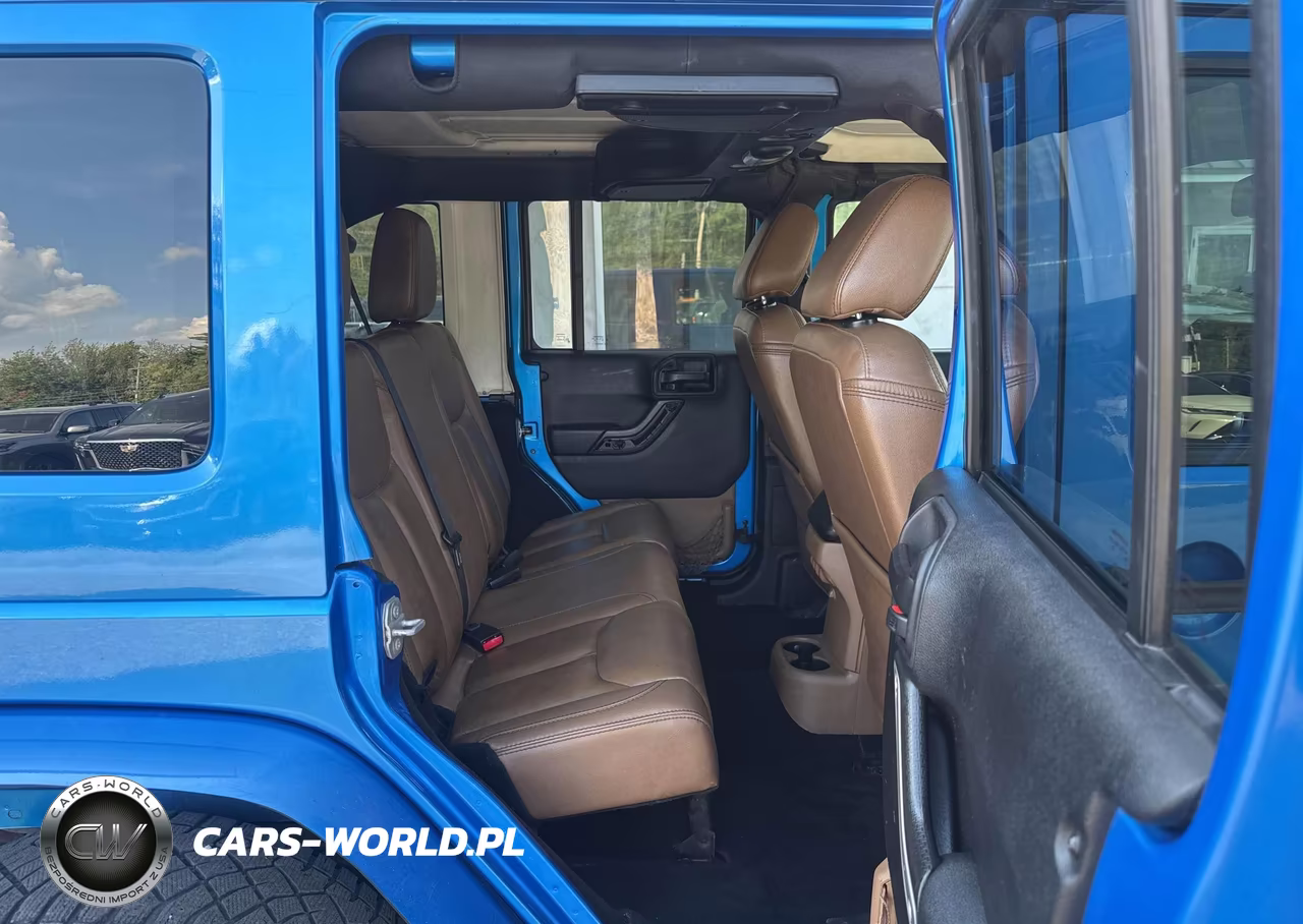 2015 Jeep Wrangler Unlimited Sahara VIN:1C4BJWEG5FL591285 - 8