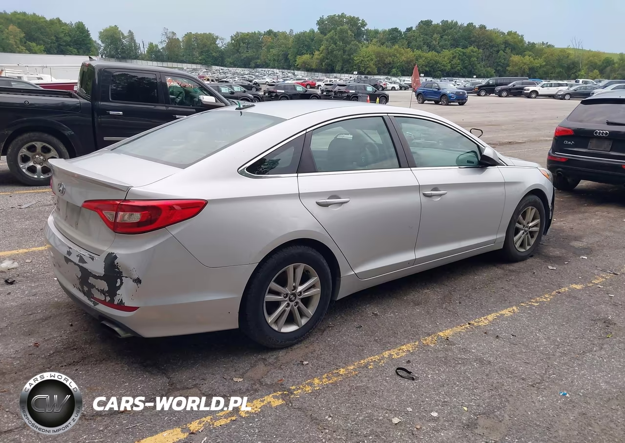 2016 Hyundai Sonata Se VIN:5NPE24AF9GH270769 - 4