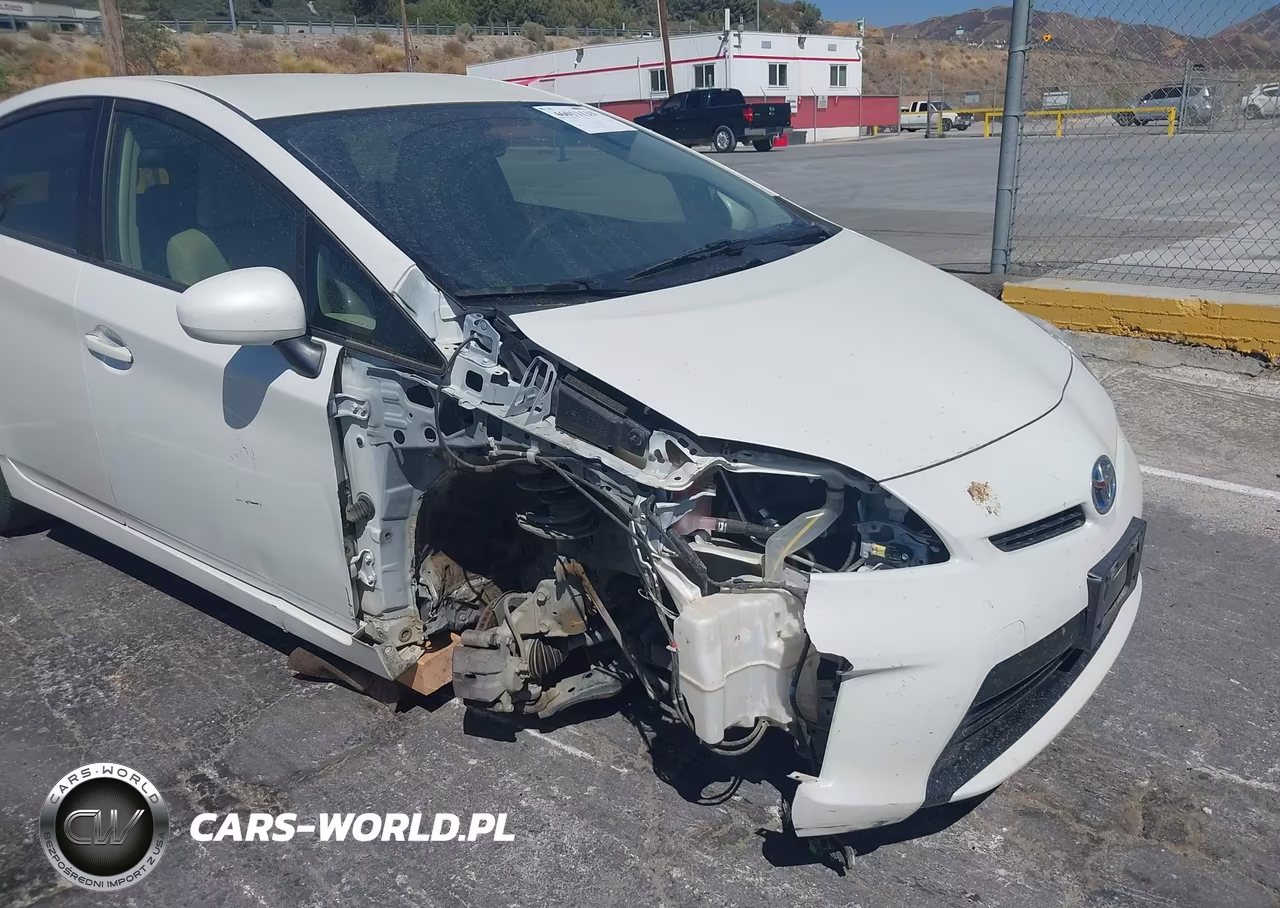 2013 Toyota Prius Three VIN:JTDKN3DU4D5570634 - 6
