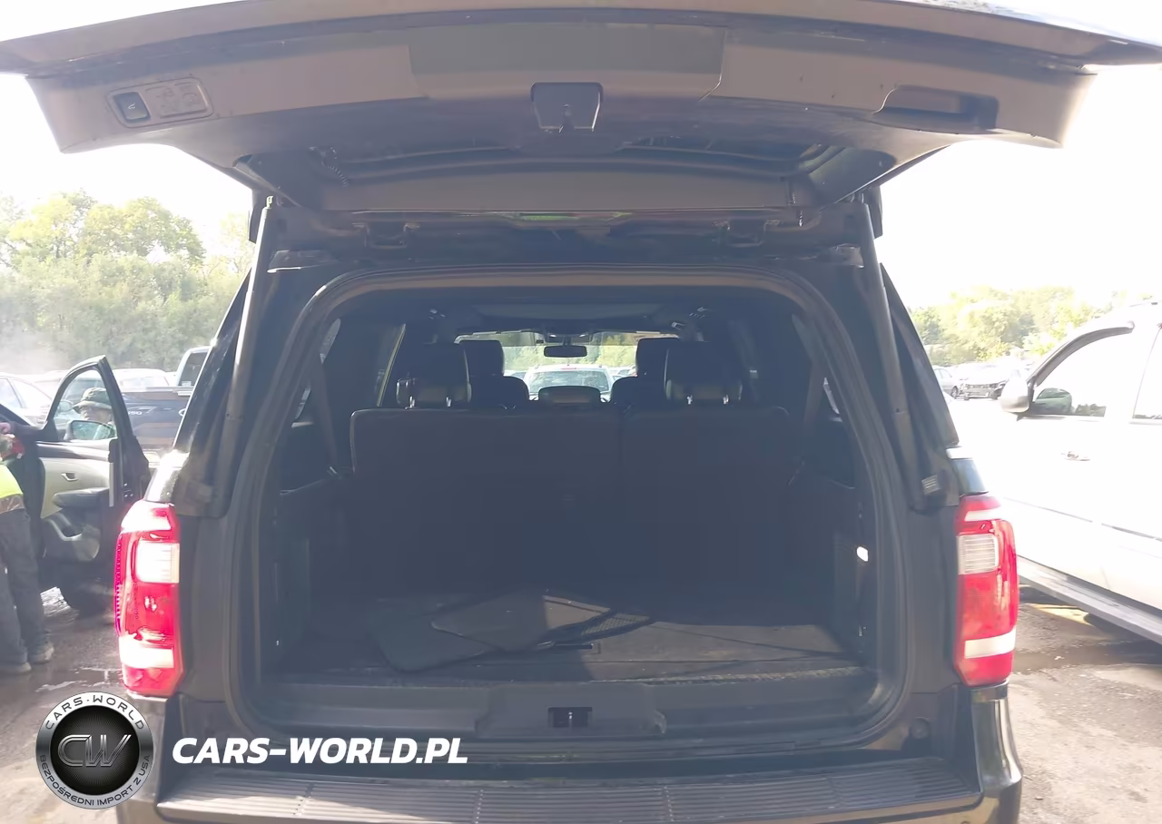 2018 Ford Expedition Max Xlt VIN:1FMJK1HT6JEA06095 - 17