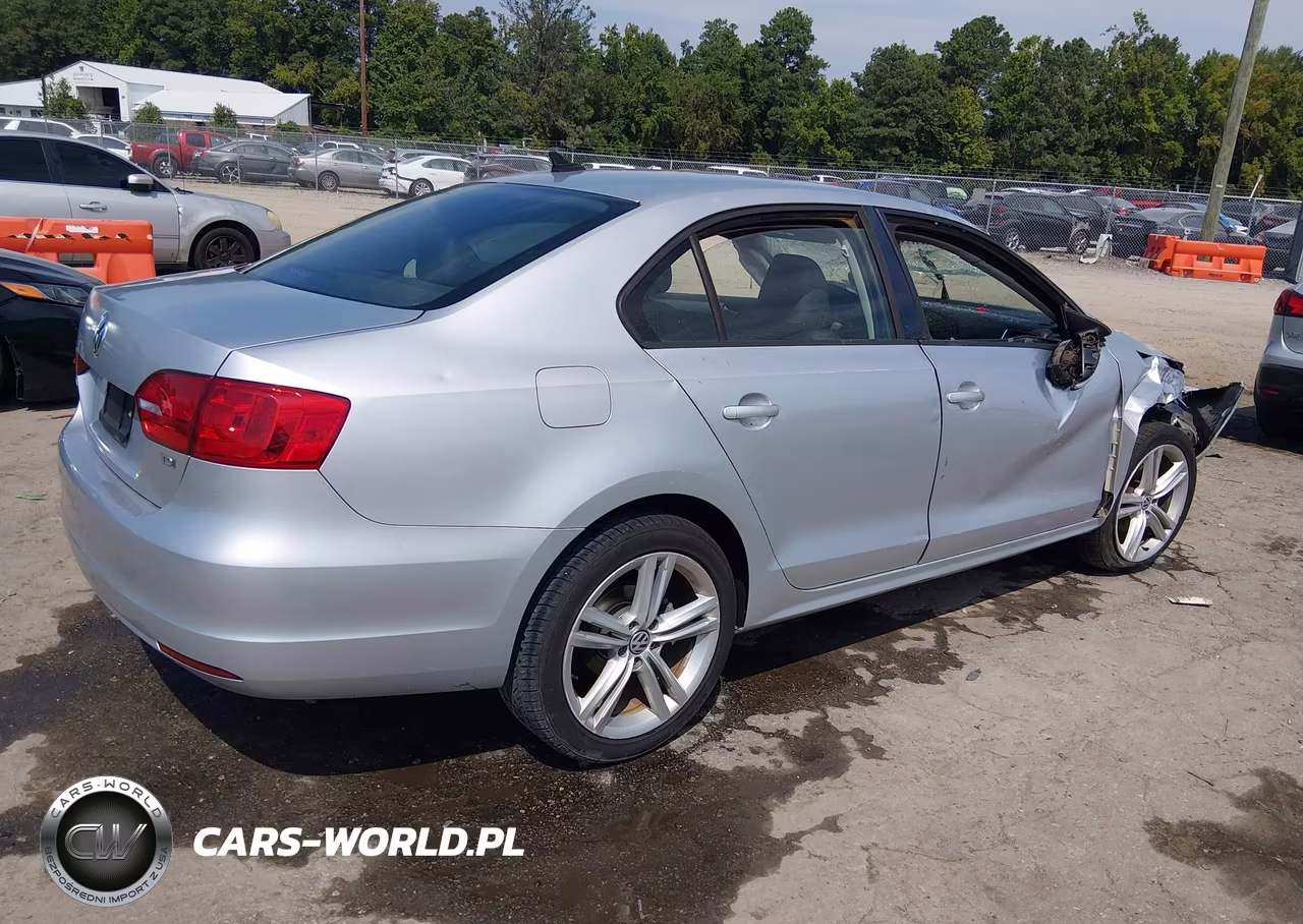2012 Volkswagen Jetta 2.0L Tdi VIN:3VWLL7AJ5CM094735 - 4
