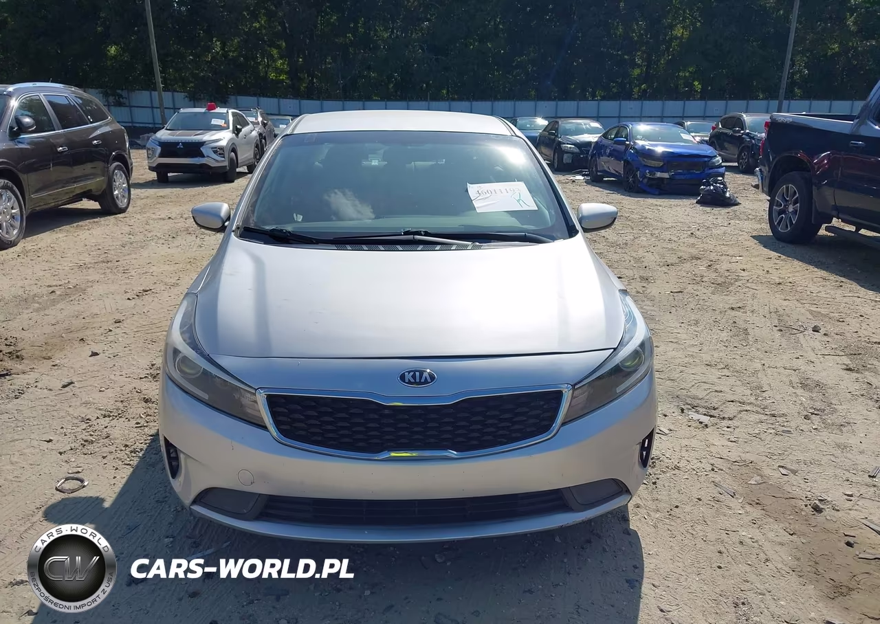 2017 Kia Forte Lx VIN:3KPFK4A76HE104311 - 12
