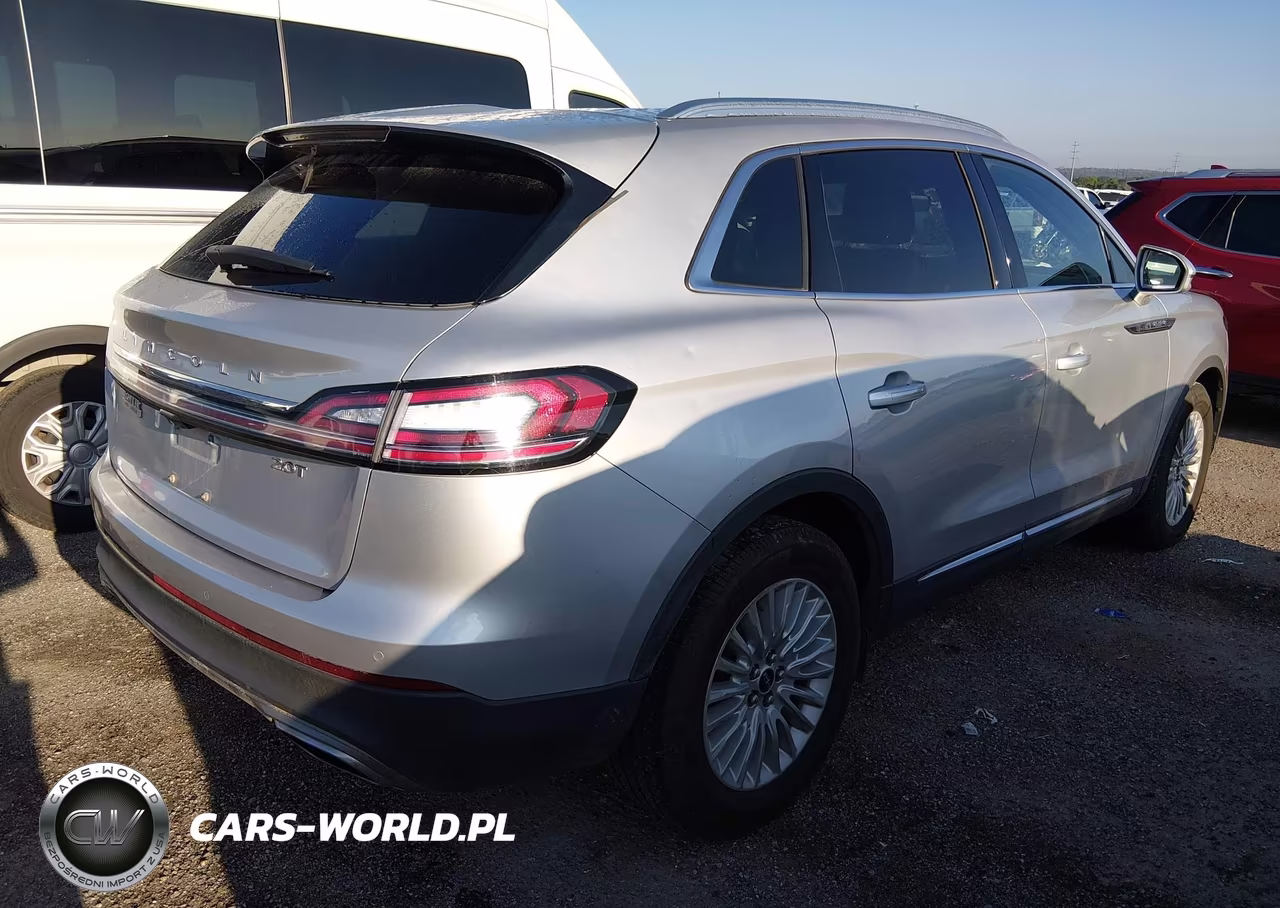2019 Lincoln Nautilus Standard VIN:2LMPJ6J94KBL23190 - 4