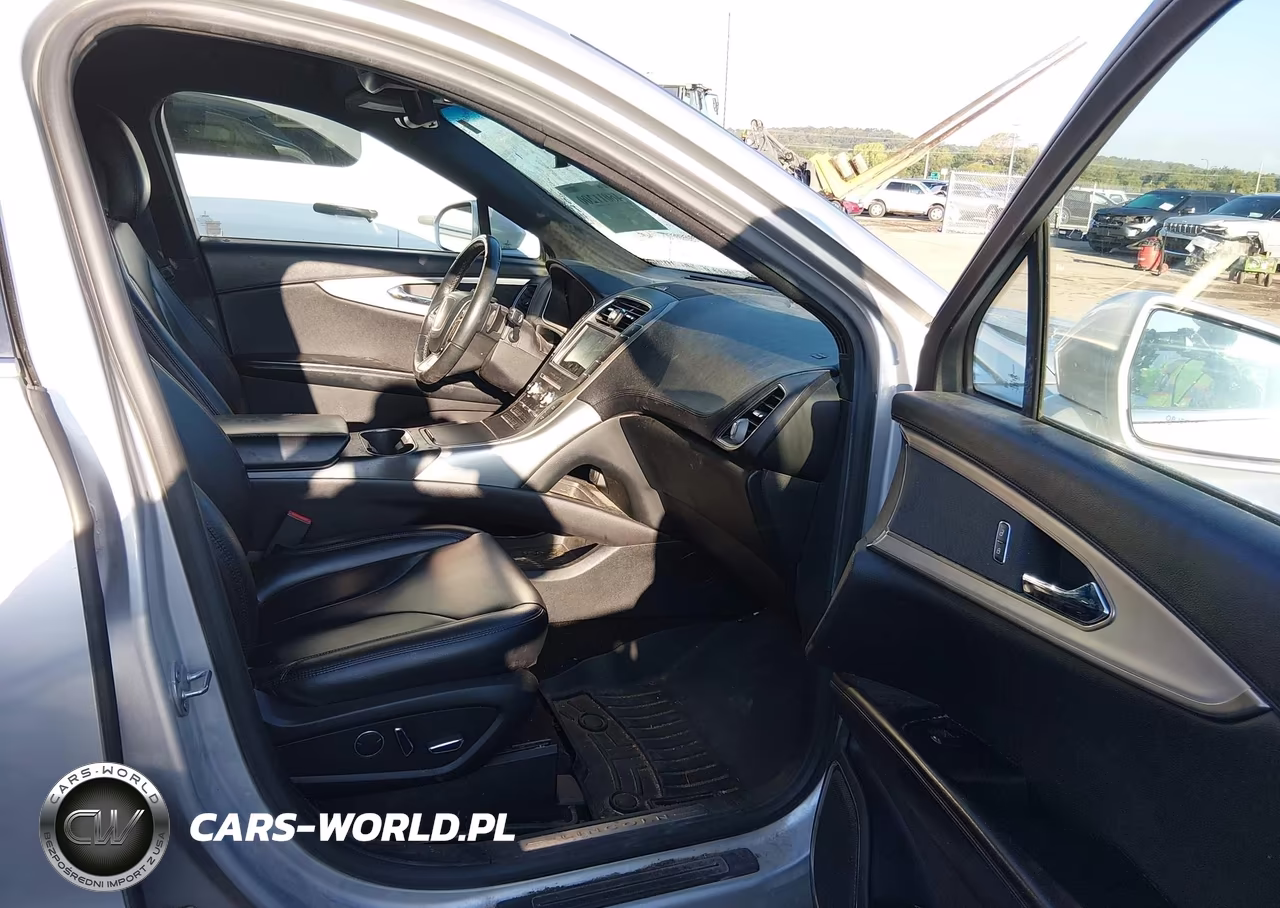 2019 Lincoln Nautilus Standard VIN:2LMPJ6J94KBL23190 - 5