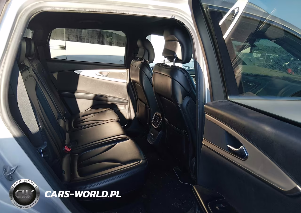 2019 Lincoln Nautilus Standard VIN:2LMPJ6J94KBL23190 - 8