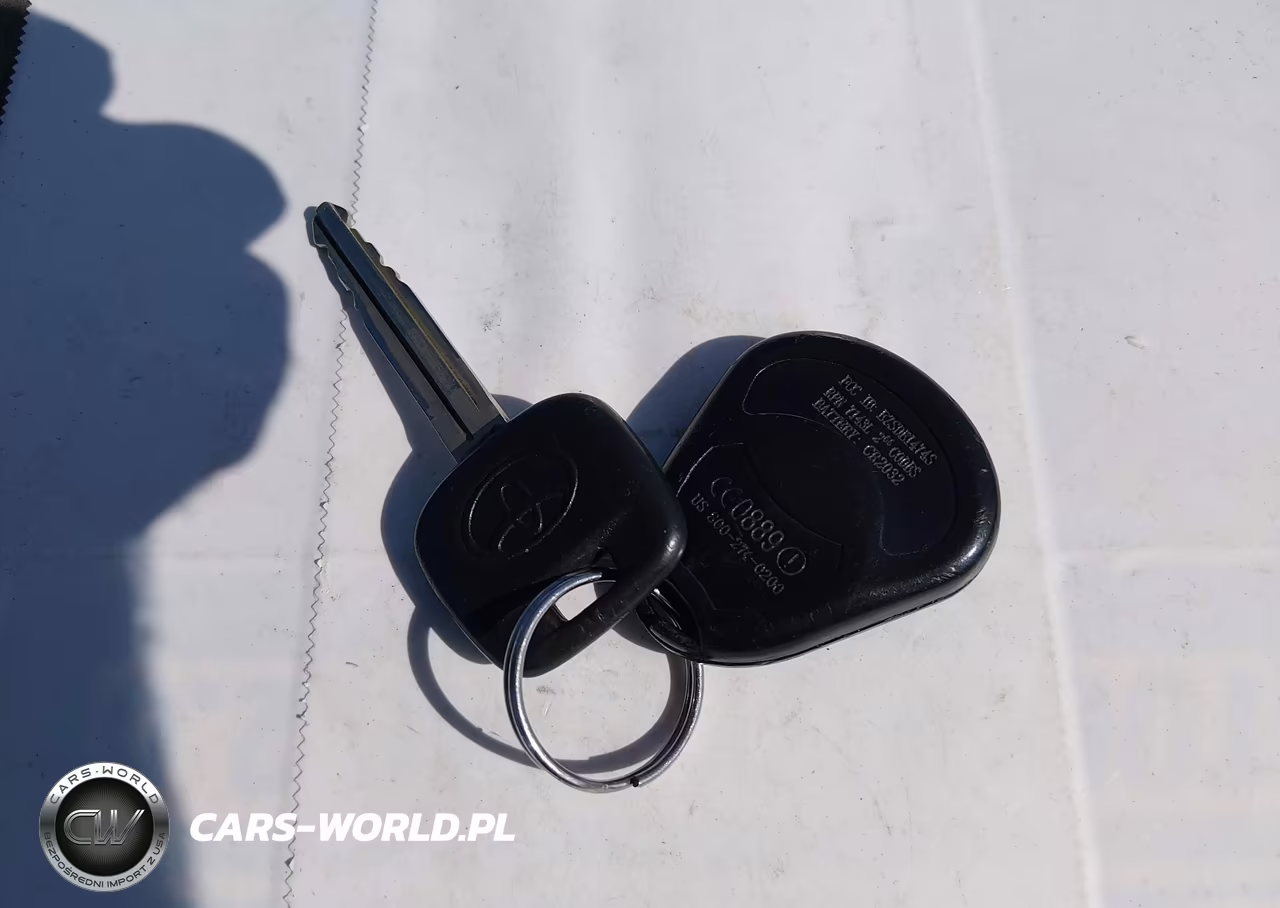 2005 Toyota Camry Le VIN:4T1BE32KX5U384827 - 11