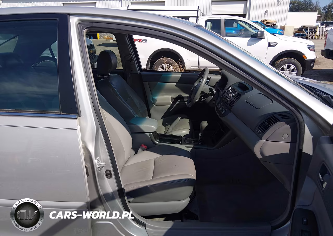 2005 Toyota Camry Le VIN:4T1BE32KX5U384827 - 18