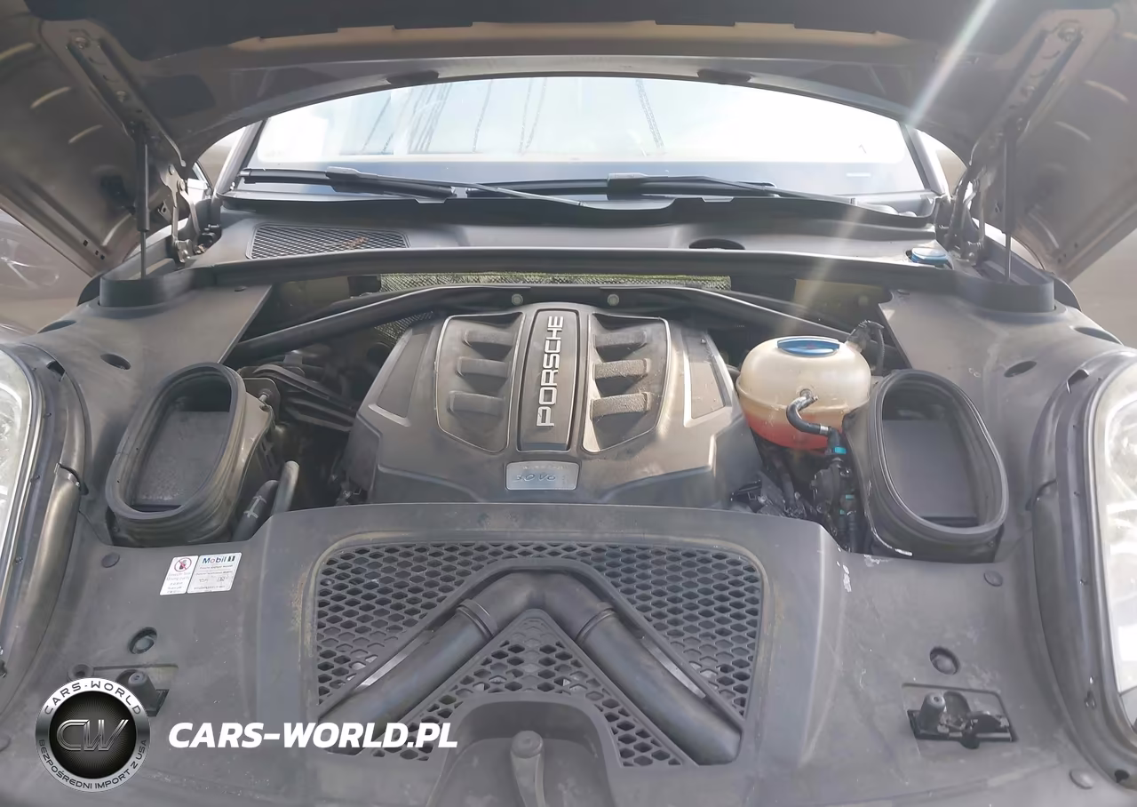 2015 Porsche Macan S VIN:WP1AB2A53FLB67429 - 10