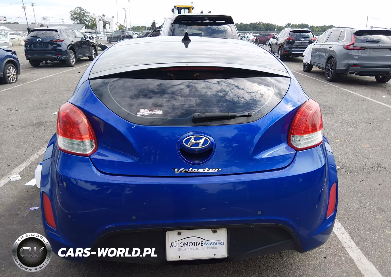 2015 Hyundai Veloster VIN:KMHTC6AD8FU221173 - 16