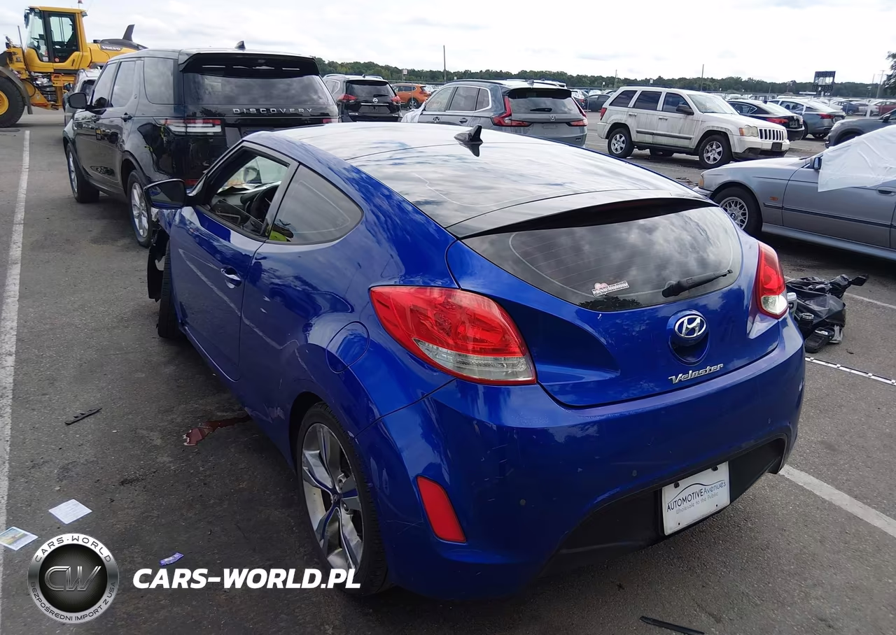 2015 Hyundai Veloster VIN:KMHTC6AD8FU221173 - 3
