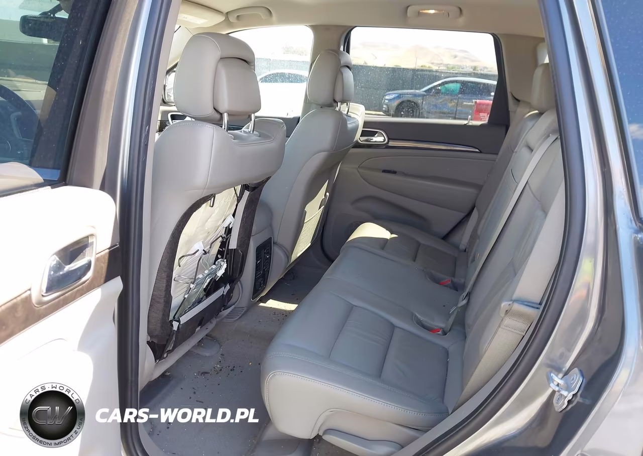 2011 Jeep Grand Cherokee Laredo VIN:1J4RR4GG1BC614607 - 8