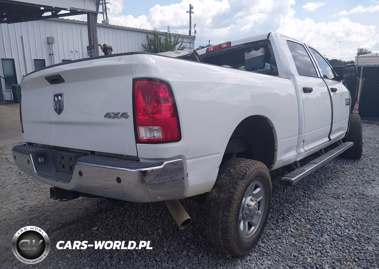 2017 Ram 2500 Tradesman 4X4 6'4 Box VIN:3C6UR5CLXHG781778 - 4
