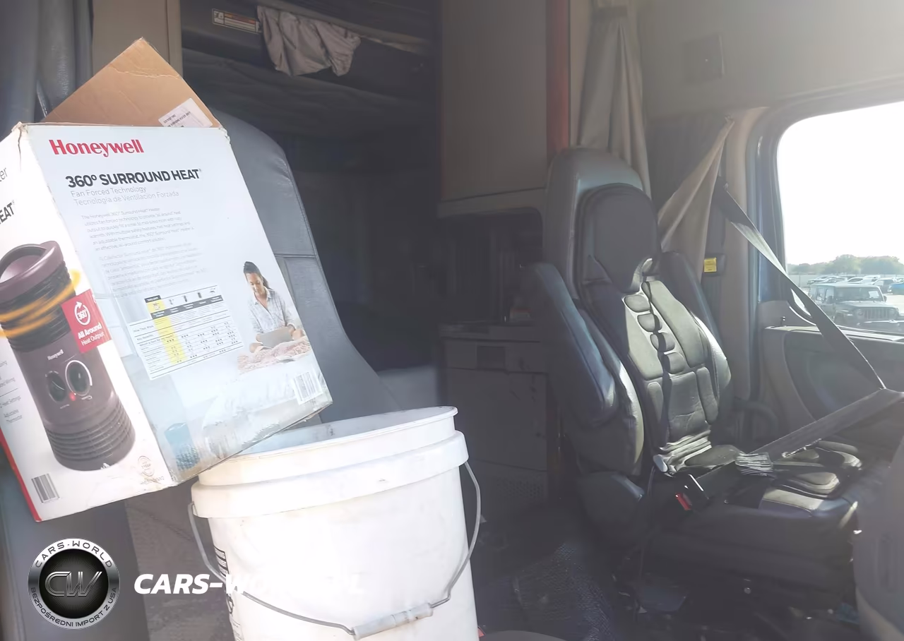 2016 Freightliner Cascadia 125 VIN:3AKJGLDR8GSGX3489 - 5