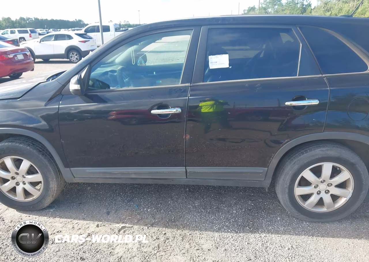 2011 Kia Sorento Lx VIN:5XYKT3A15BG084807 - 14