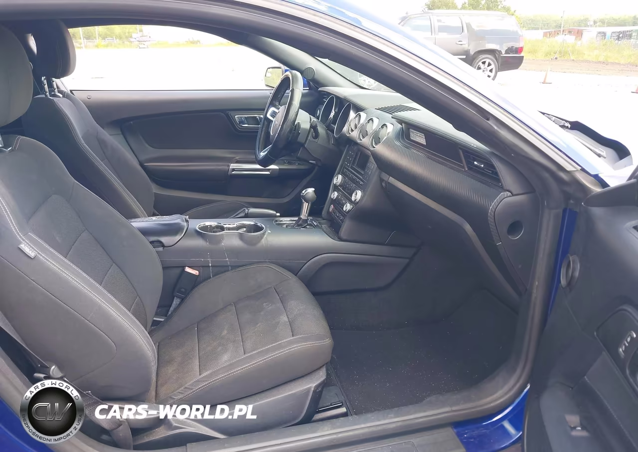 2015 Ford Mustang V6 VIN:1FA6P8AM8F5369566 - 5