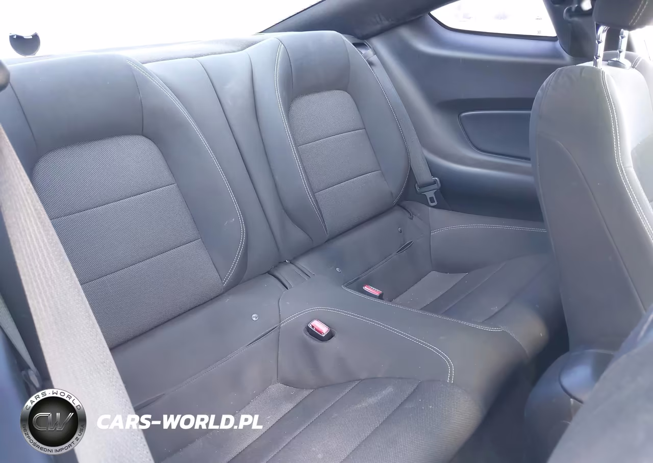 2015 Ford Mustang V6 VIN:1FA6P8AM8F5369566 - 8