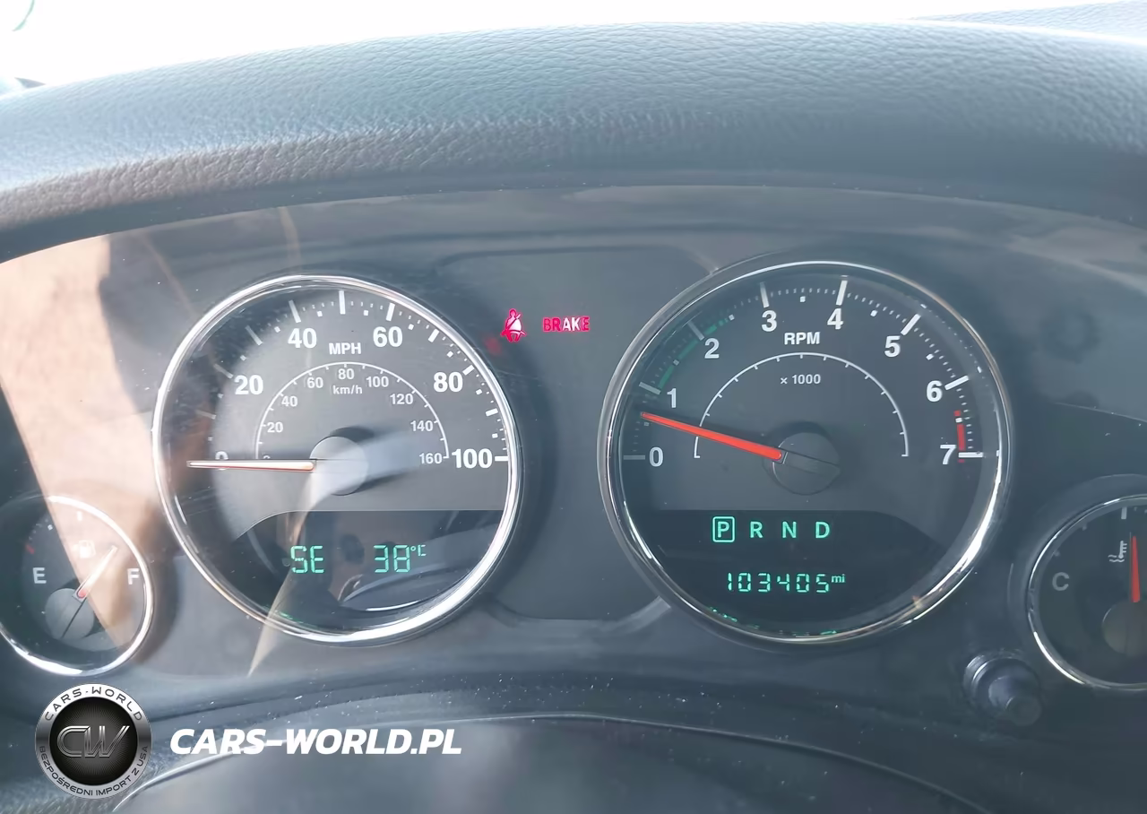 2017 Jeep Wrangler Sport 4X4 VIN:1C4AJWAGXHL586684 - 7