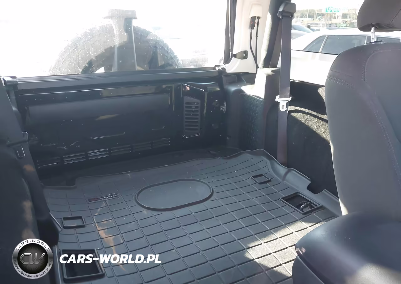 2017 Jeep Wrangler Sport 4X4 VIN:1C4AJWAGXHL586684 - 8