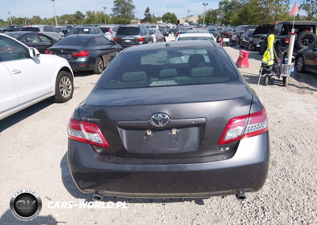 2010 Toyota Camry Le V6 VIN:JTNBK3EK1A3047564 - 17