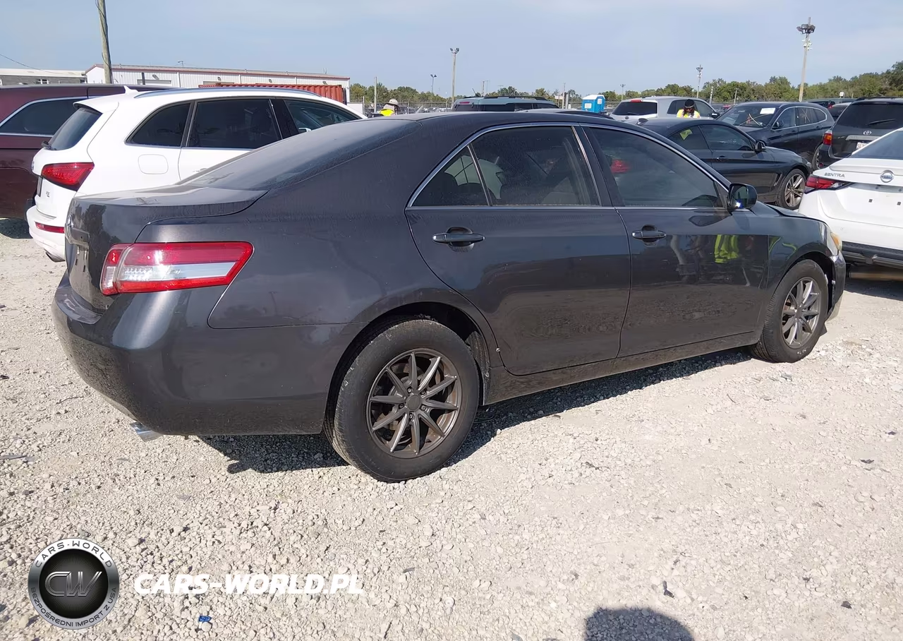2010 Toyota Camry Le V6 VIN:JTNBK3EK1A3047564 - 4